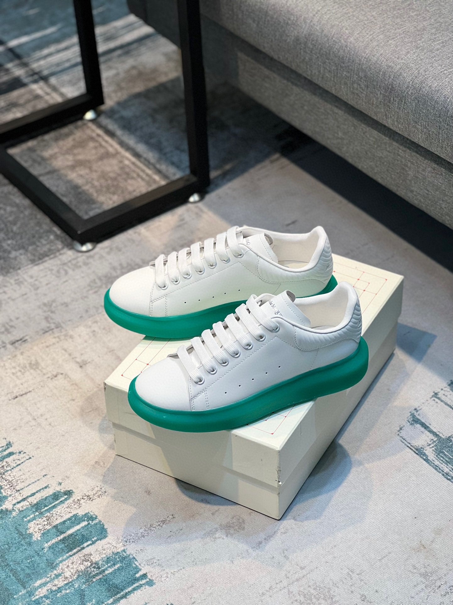 Alexander Mcqueen -032shores