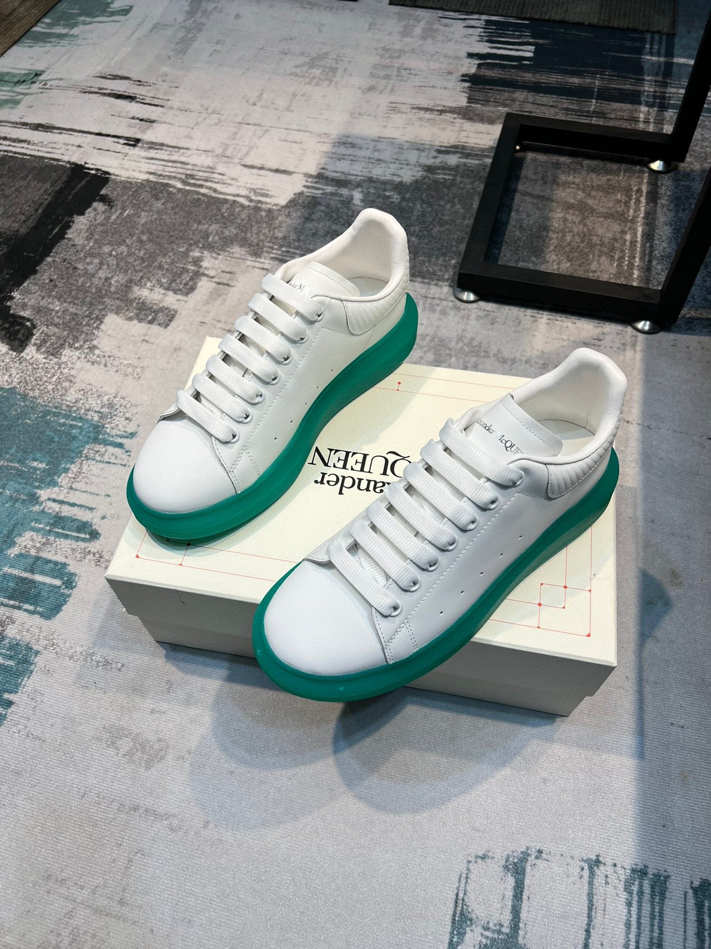 Alexander Mcqueen -032shores