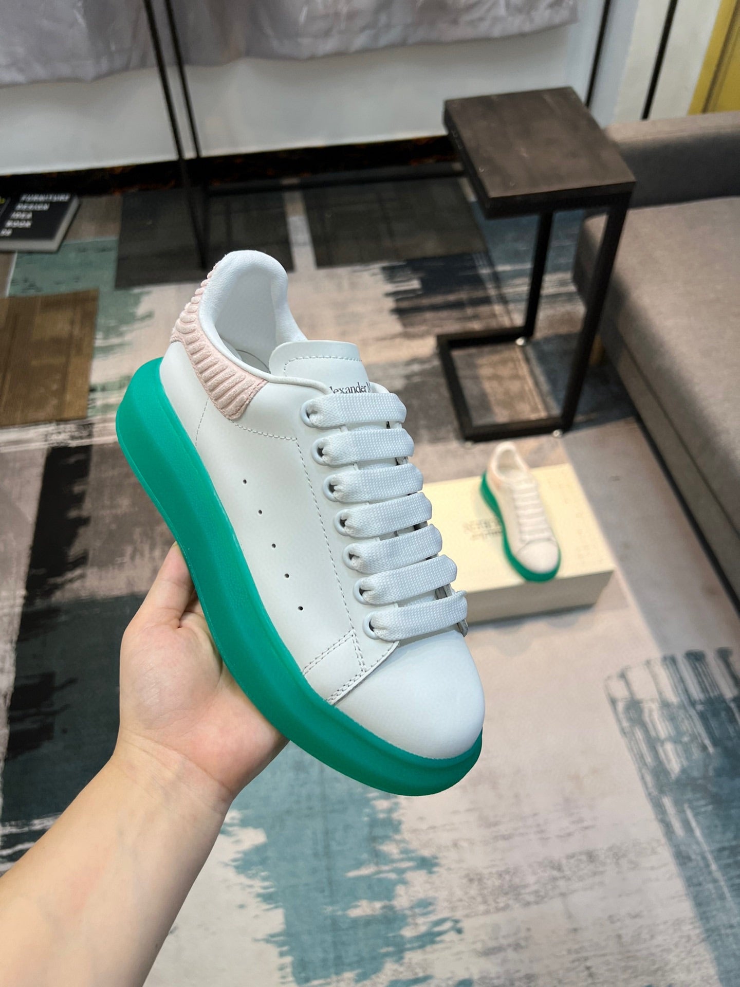Alexander Mcqueen -035shores