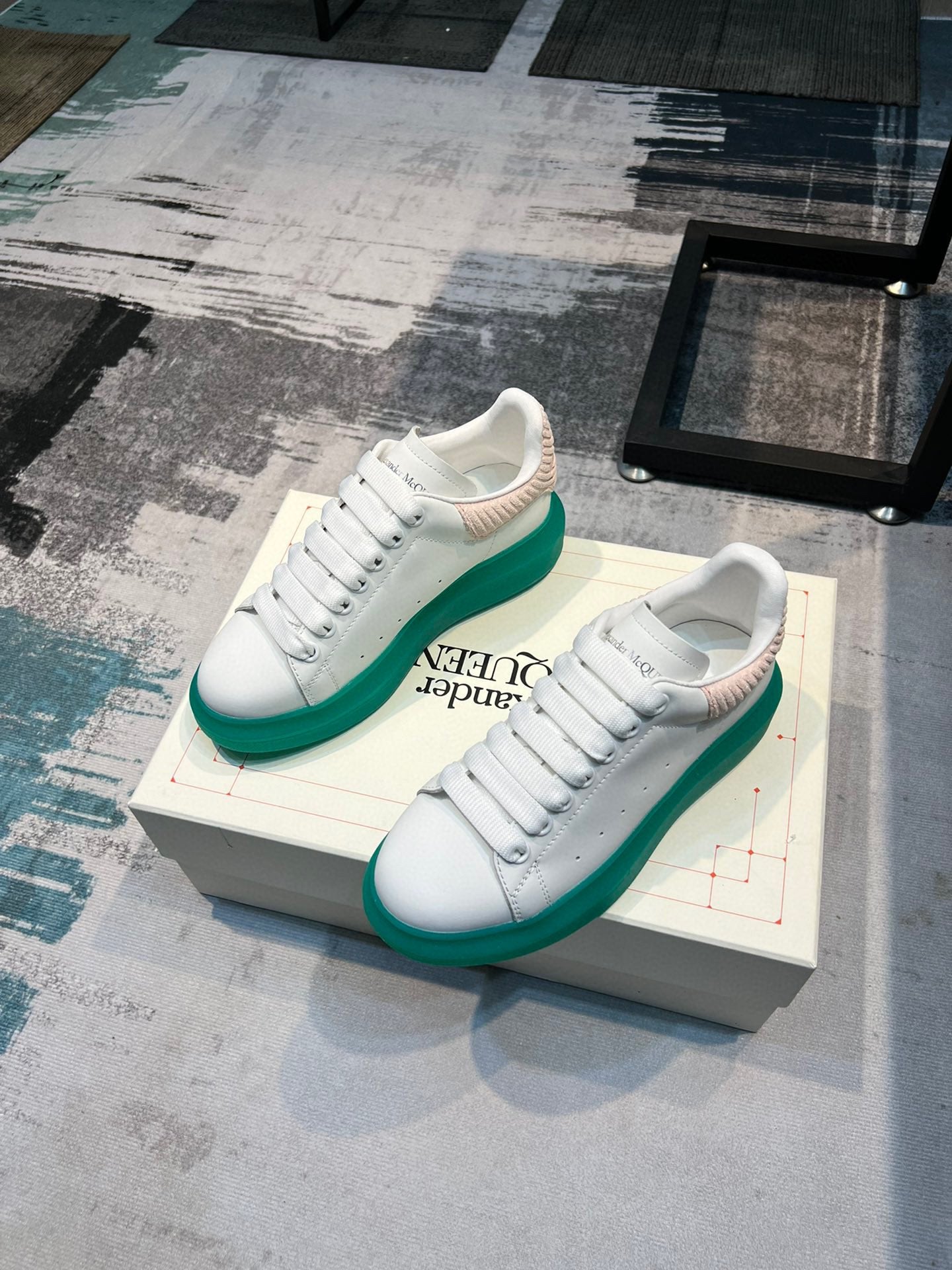 Alexander Mcqueen -035shores