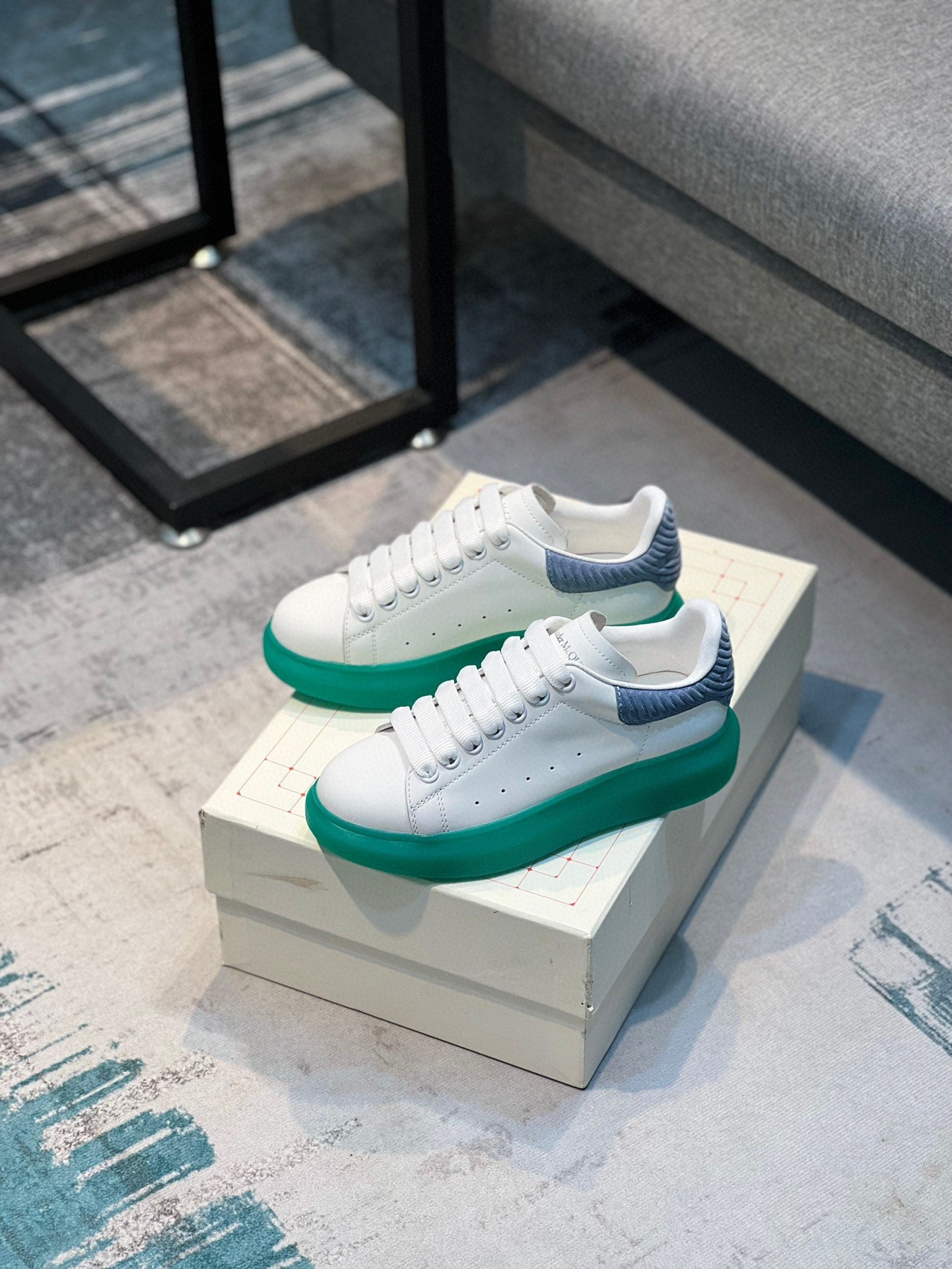 Alexander Mcqueen -036shores