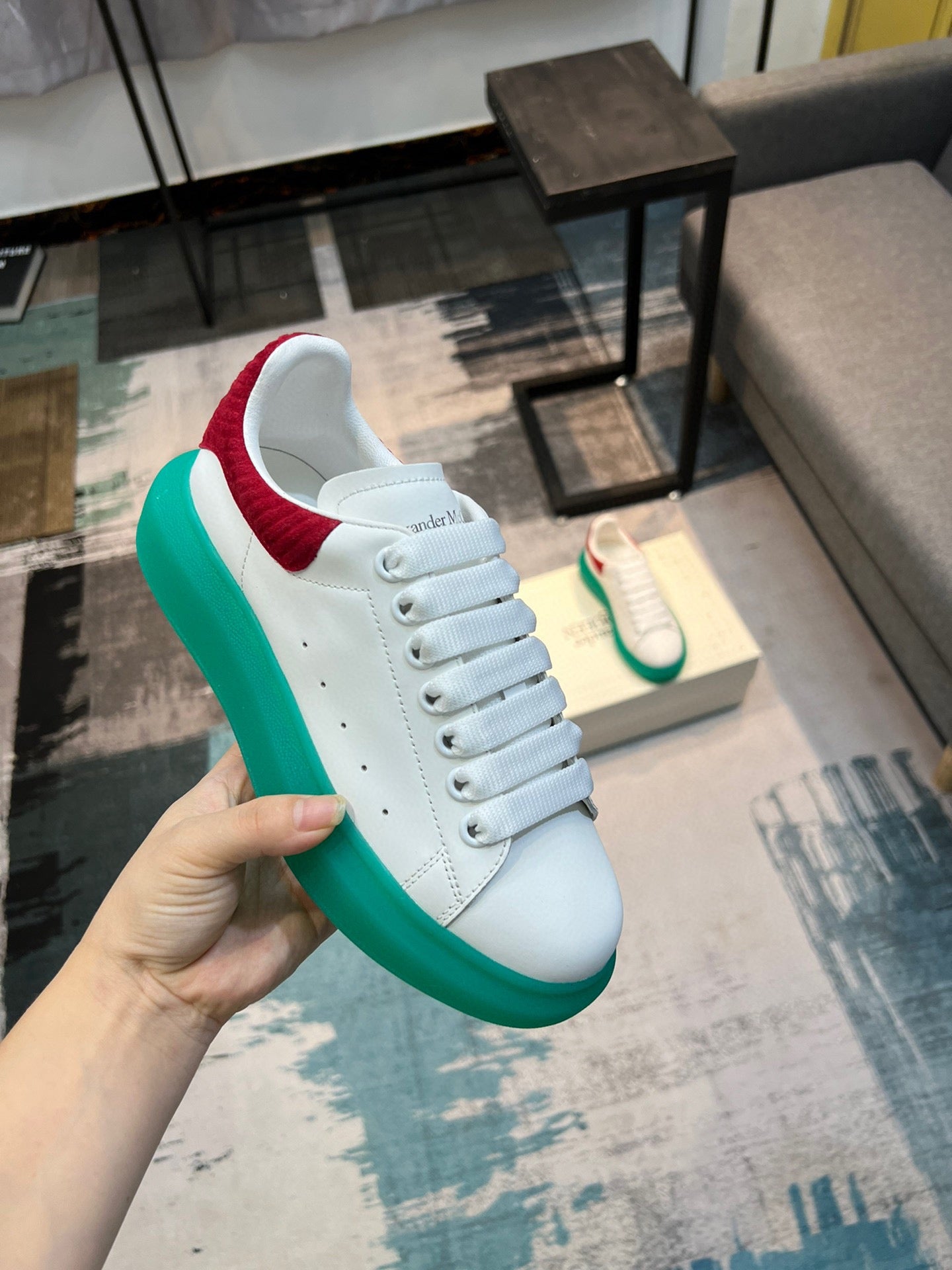 Alexander Mcqueen -037shores