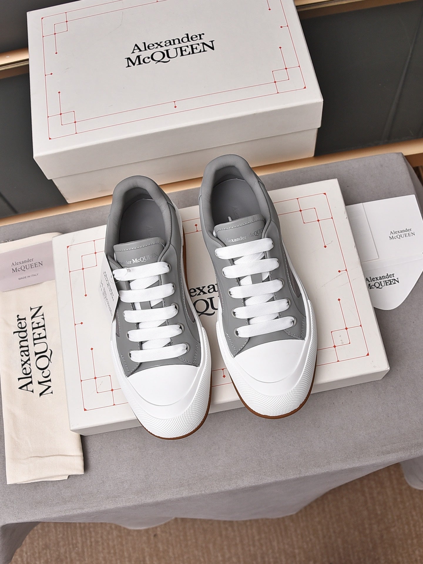 Alexander Mcqueen -038shores