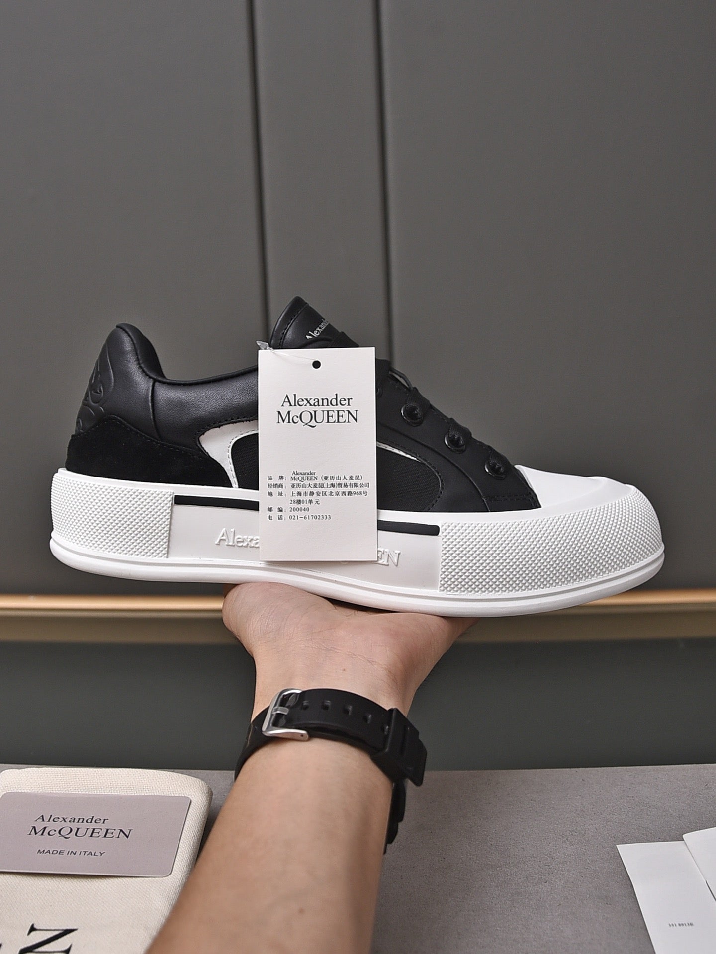 Alexander Mcqueen -039shores