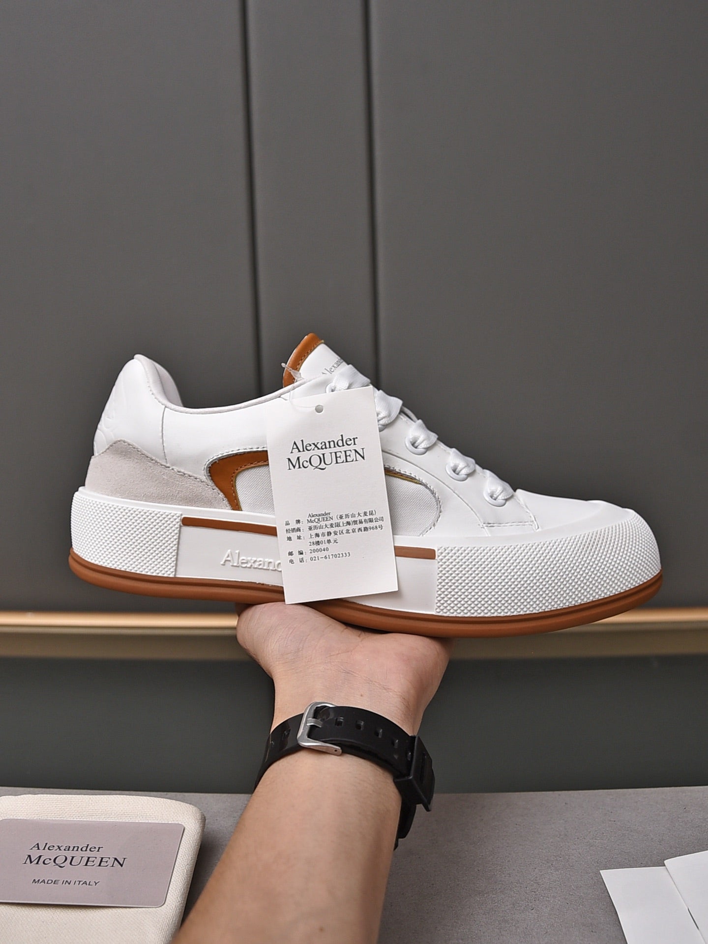 Alexander Mcqueen -040shores