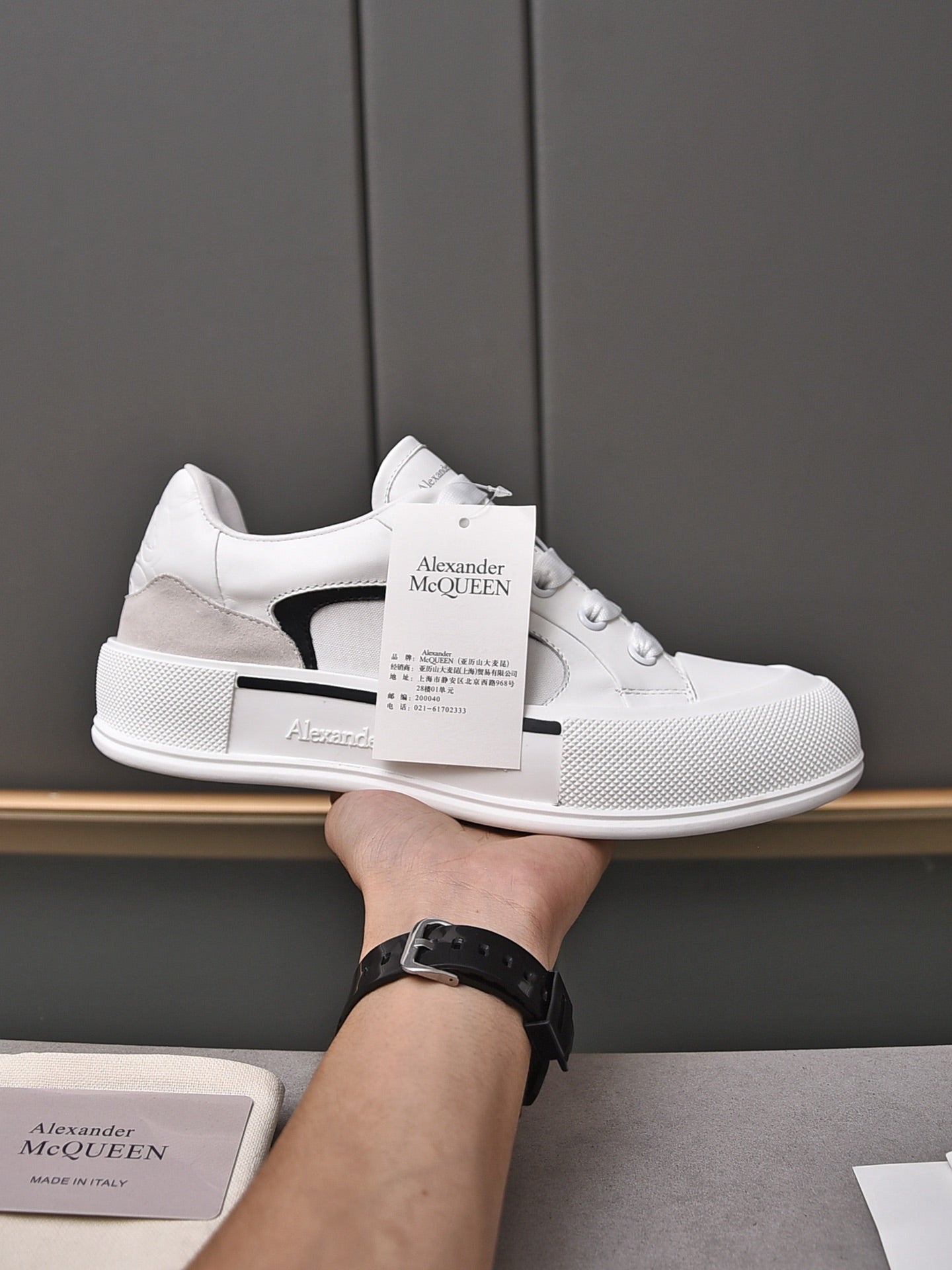 Alexander Mcqueen -041shores