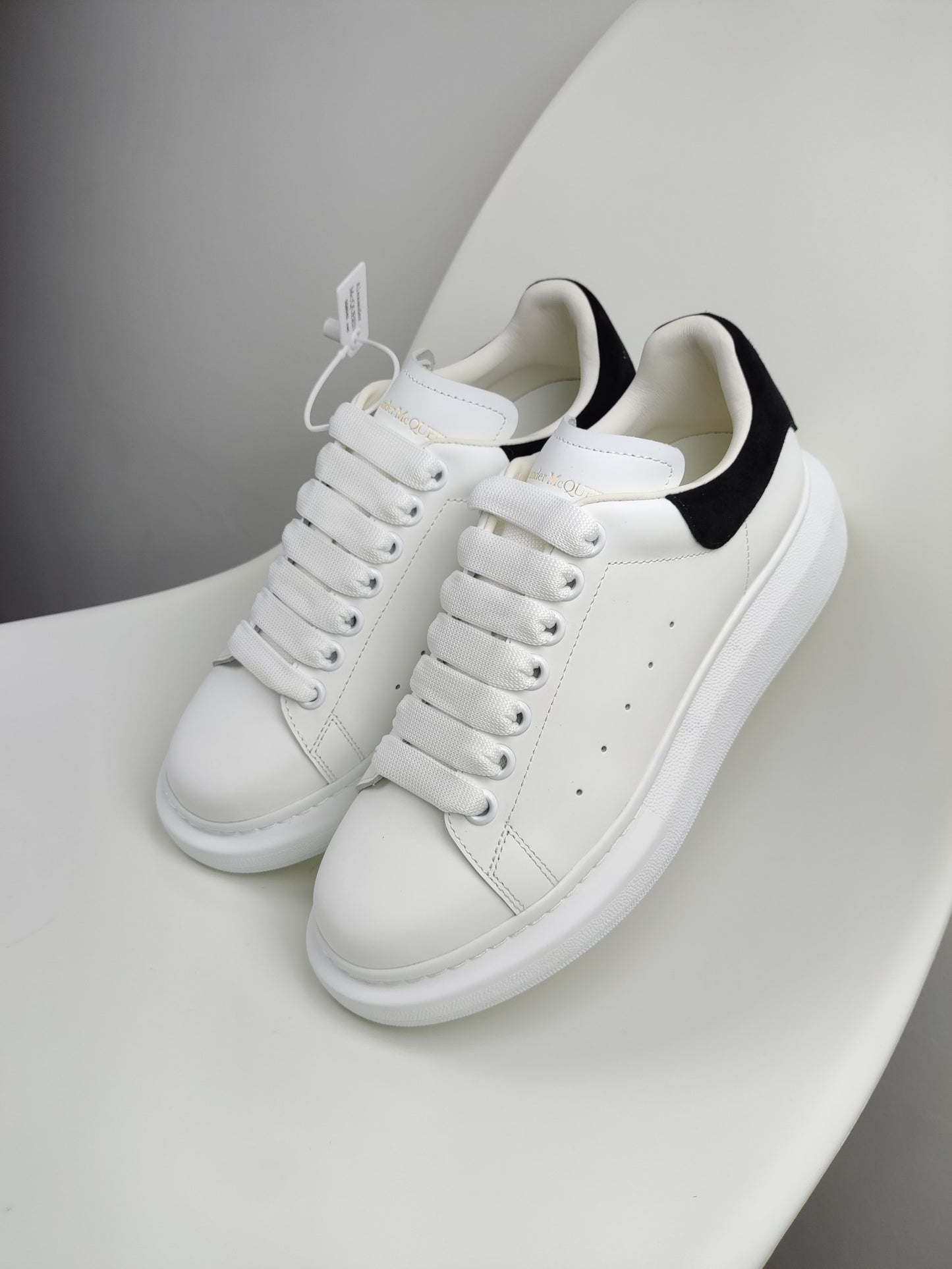 Alexander Mcqueen -043shores
