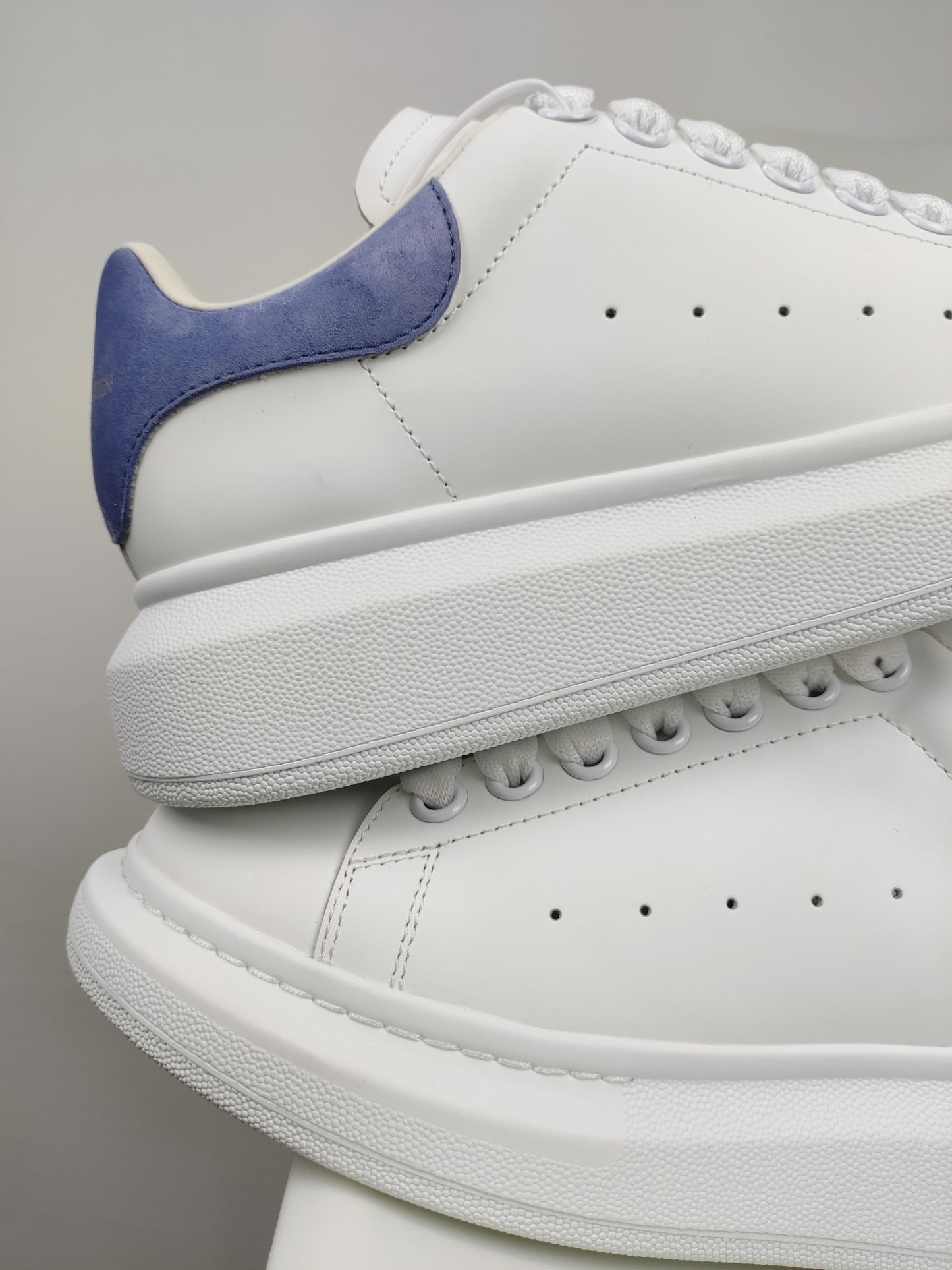 Alexander Mcqueen -044shores