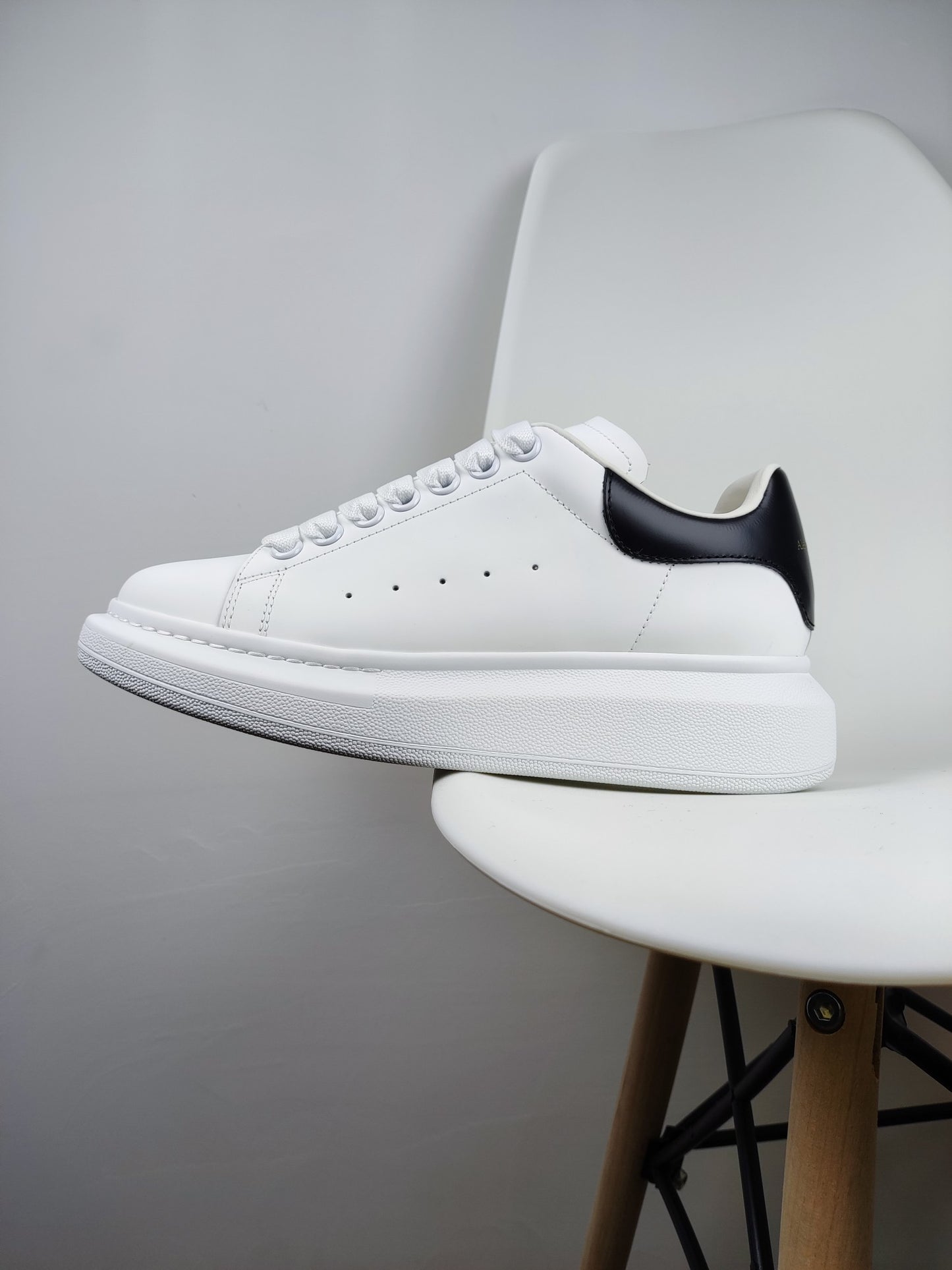 Alexander Mcqueen -045shores