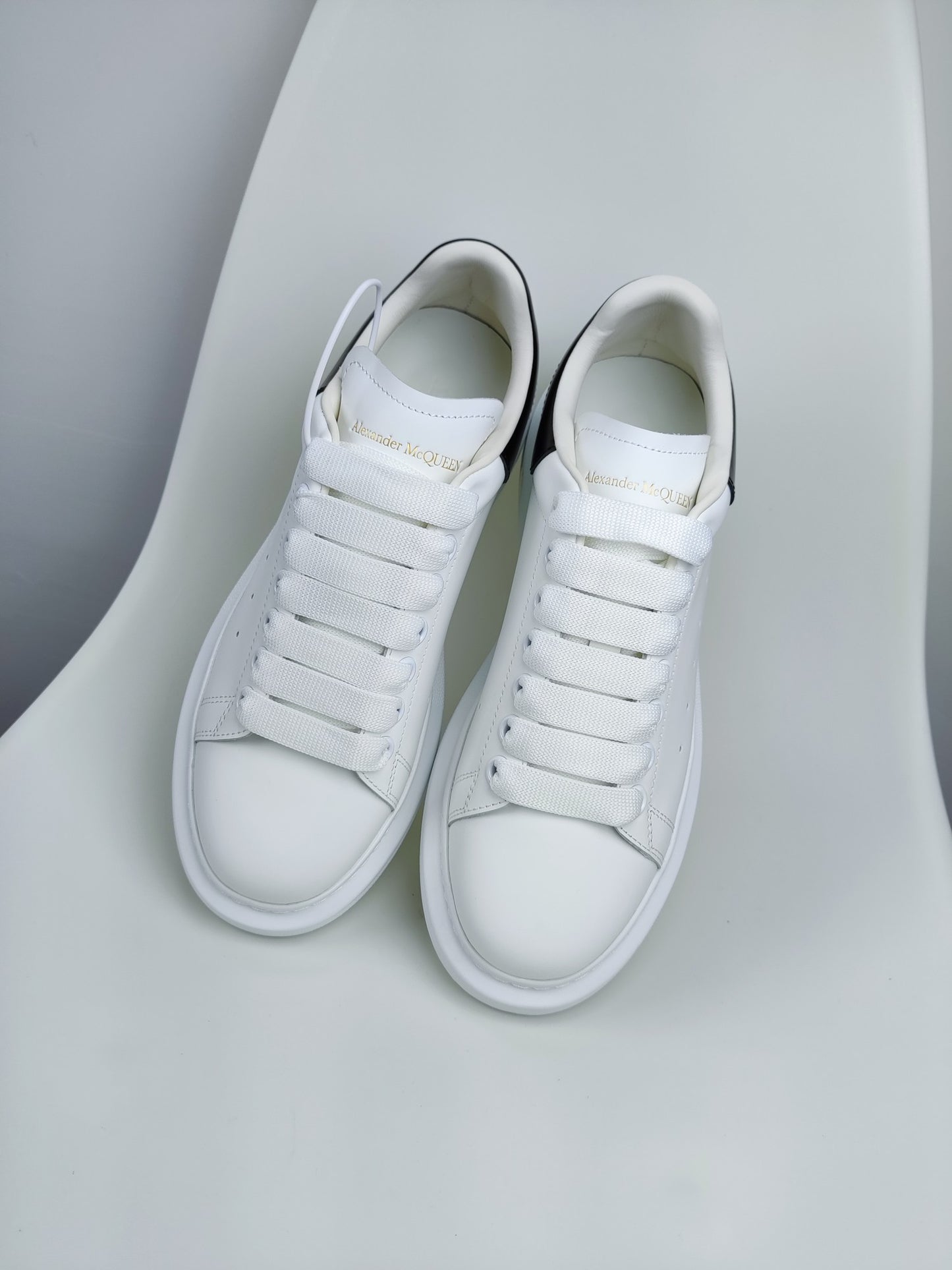 Alexander Mcqueen -045shores