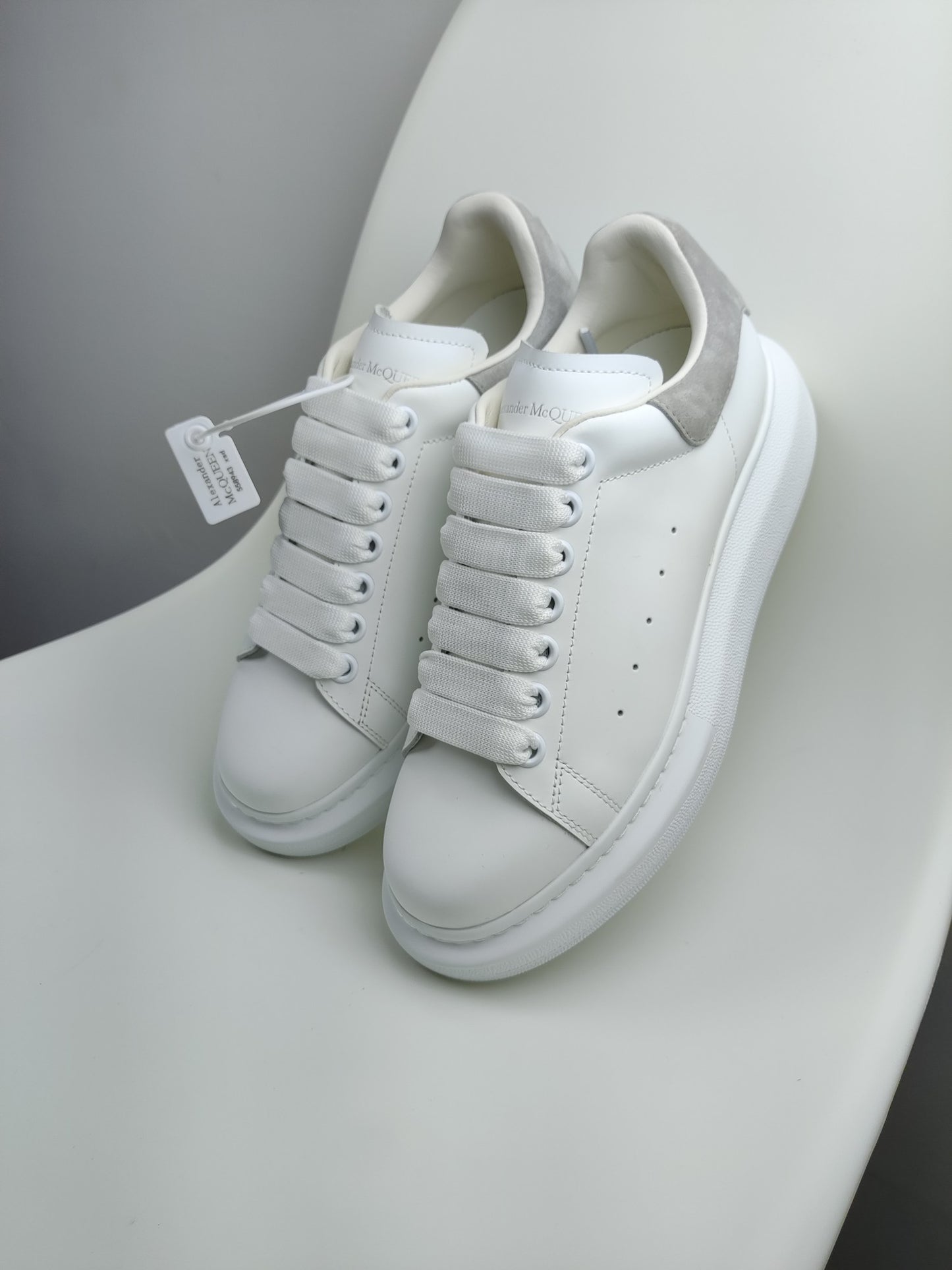 Alexander Mcqueen -047shores