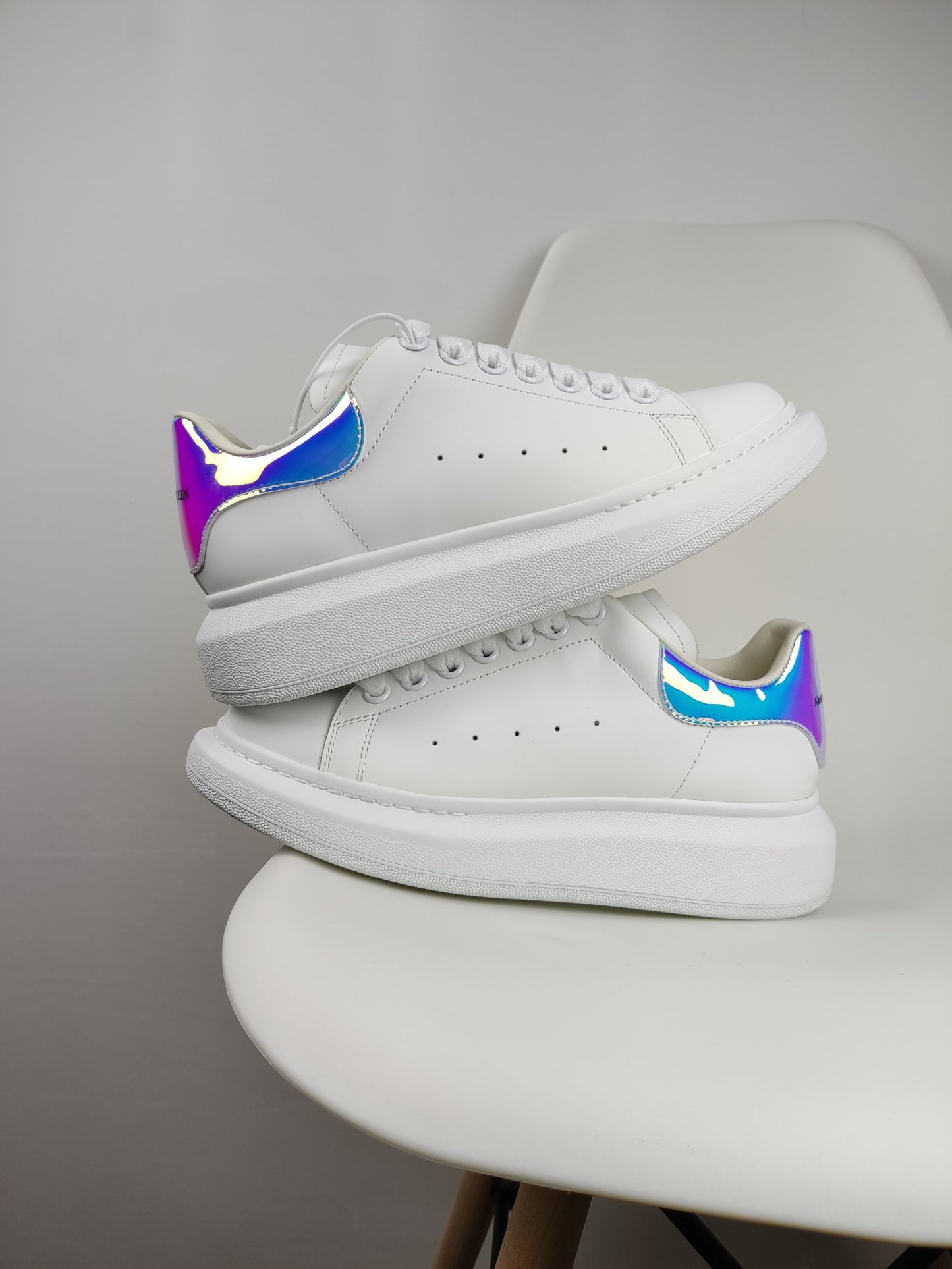 Alexander Mcqueen -048shores