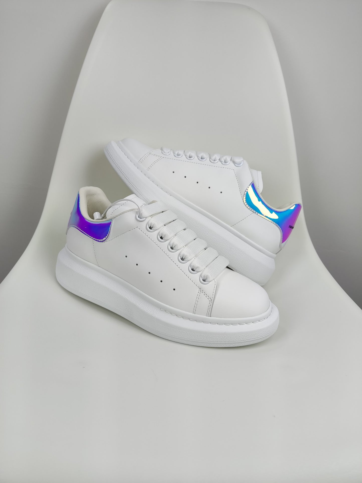 Alexander Mcqueen -048shores