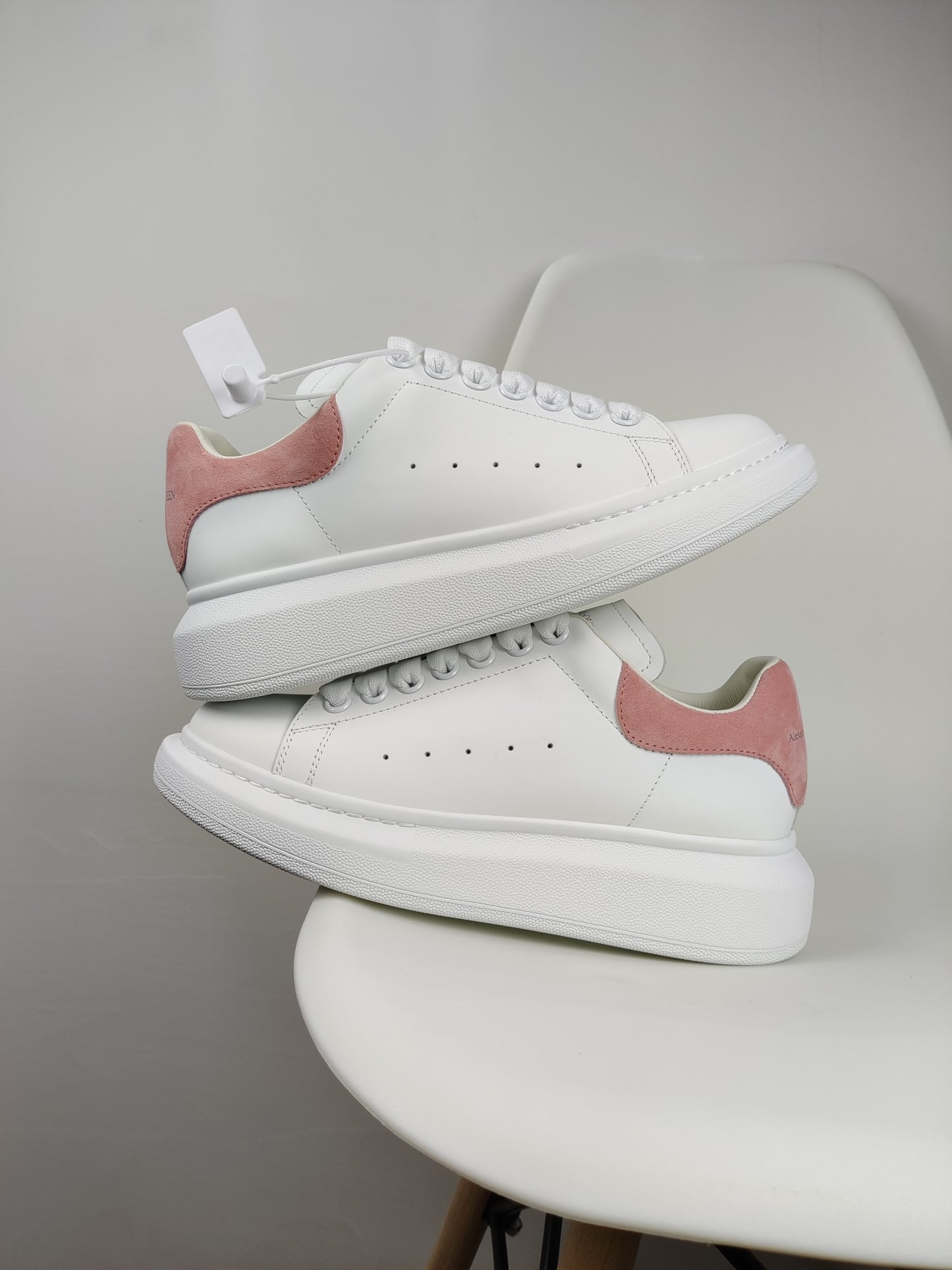 Alexander Mcqueen -049shores