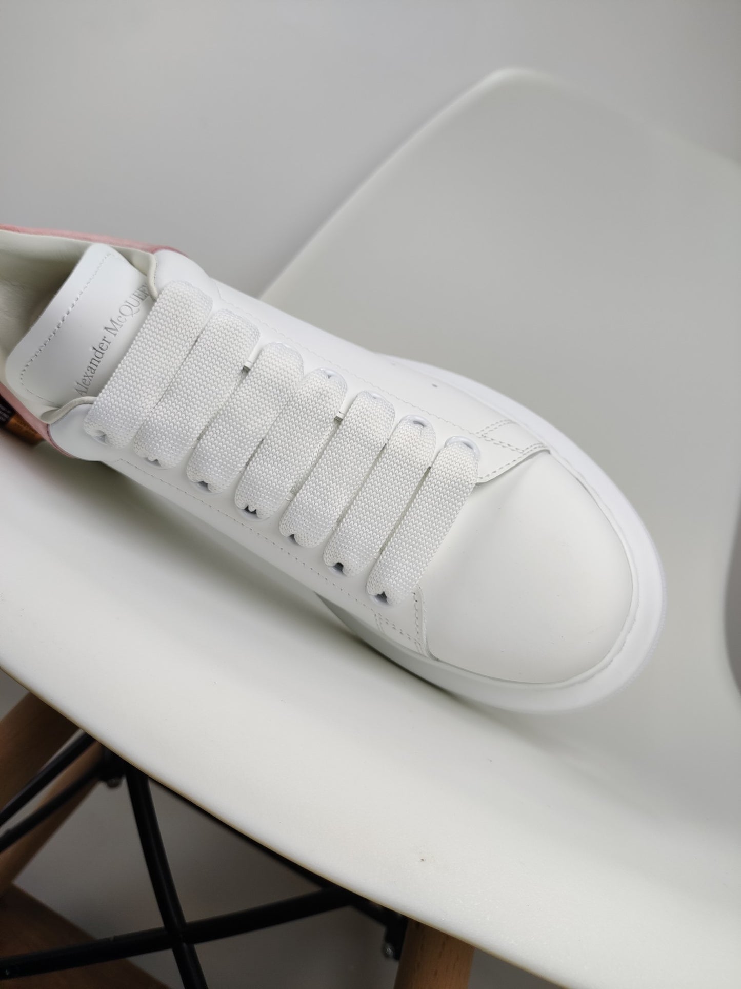 Alexander Mcqueen -049shores