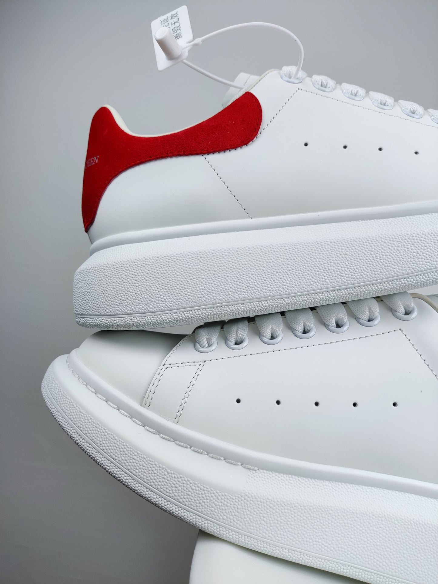 Alexander Mcqueen -052shores