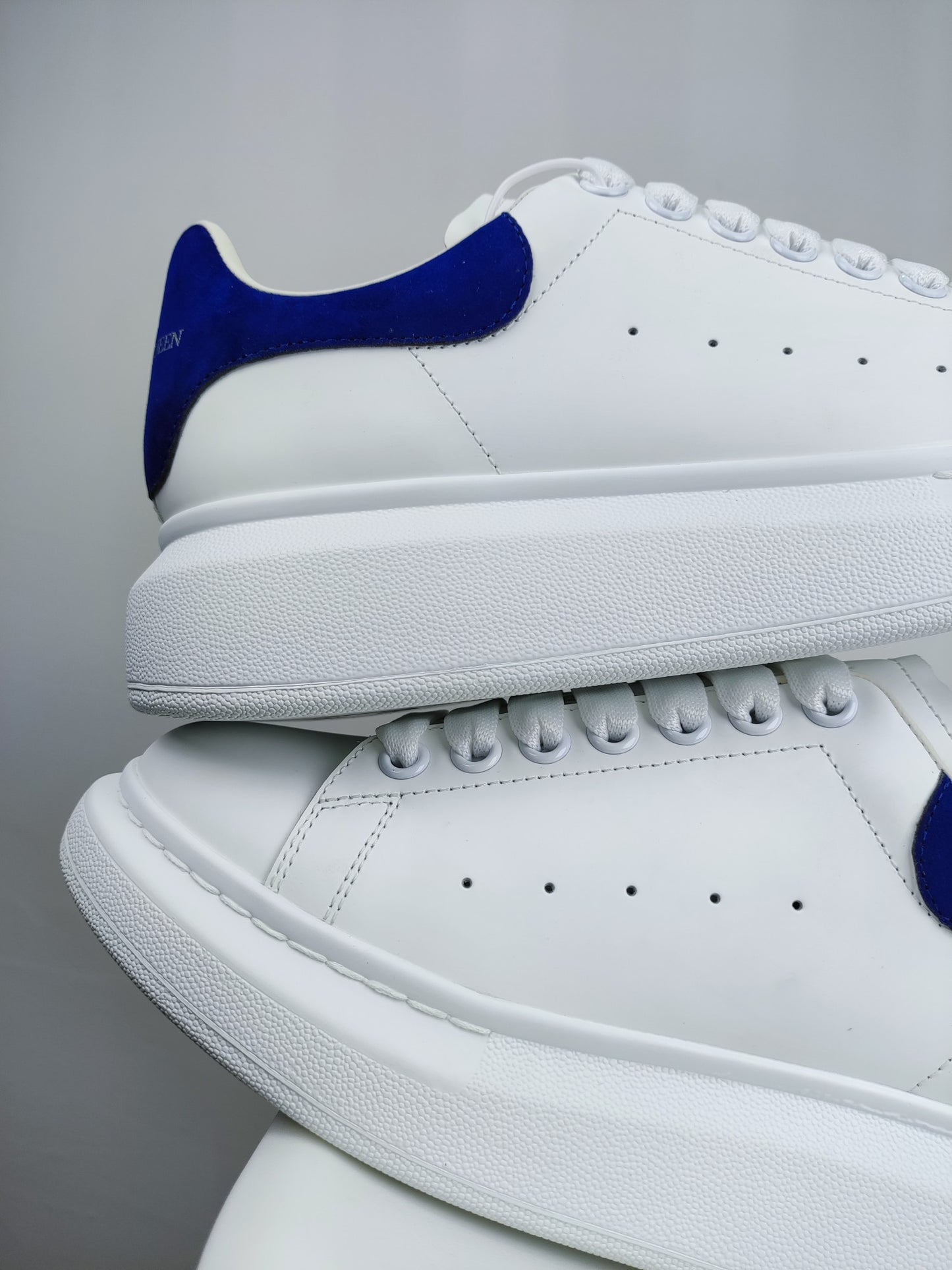 Alexander Mcqueen -053shores