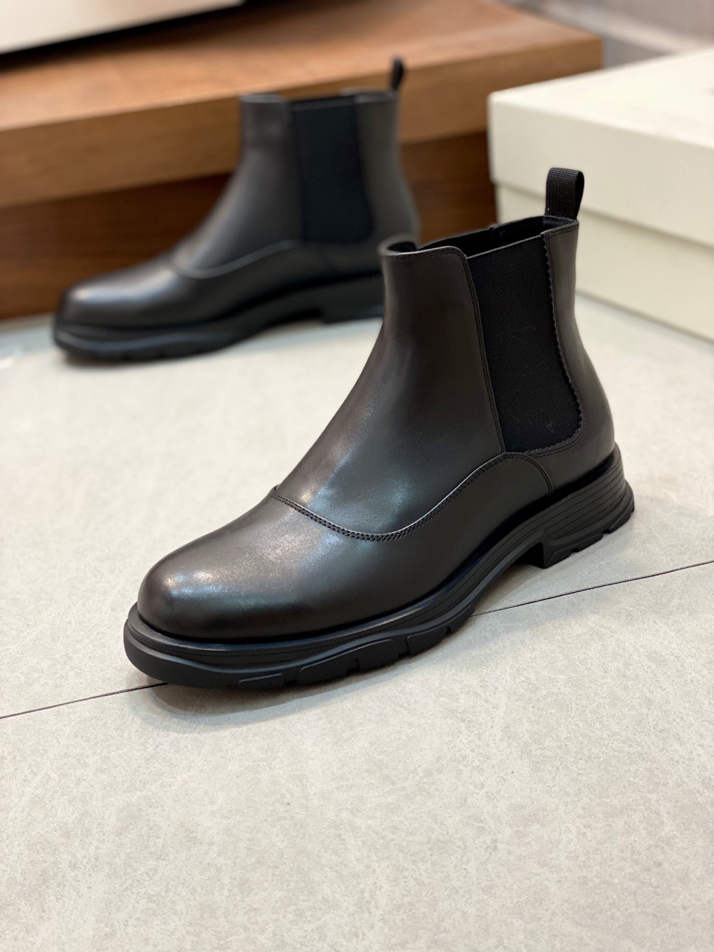 Alexander Mcqueen -054shores