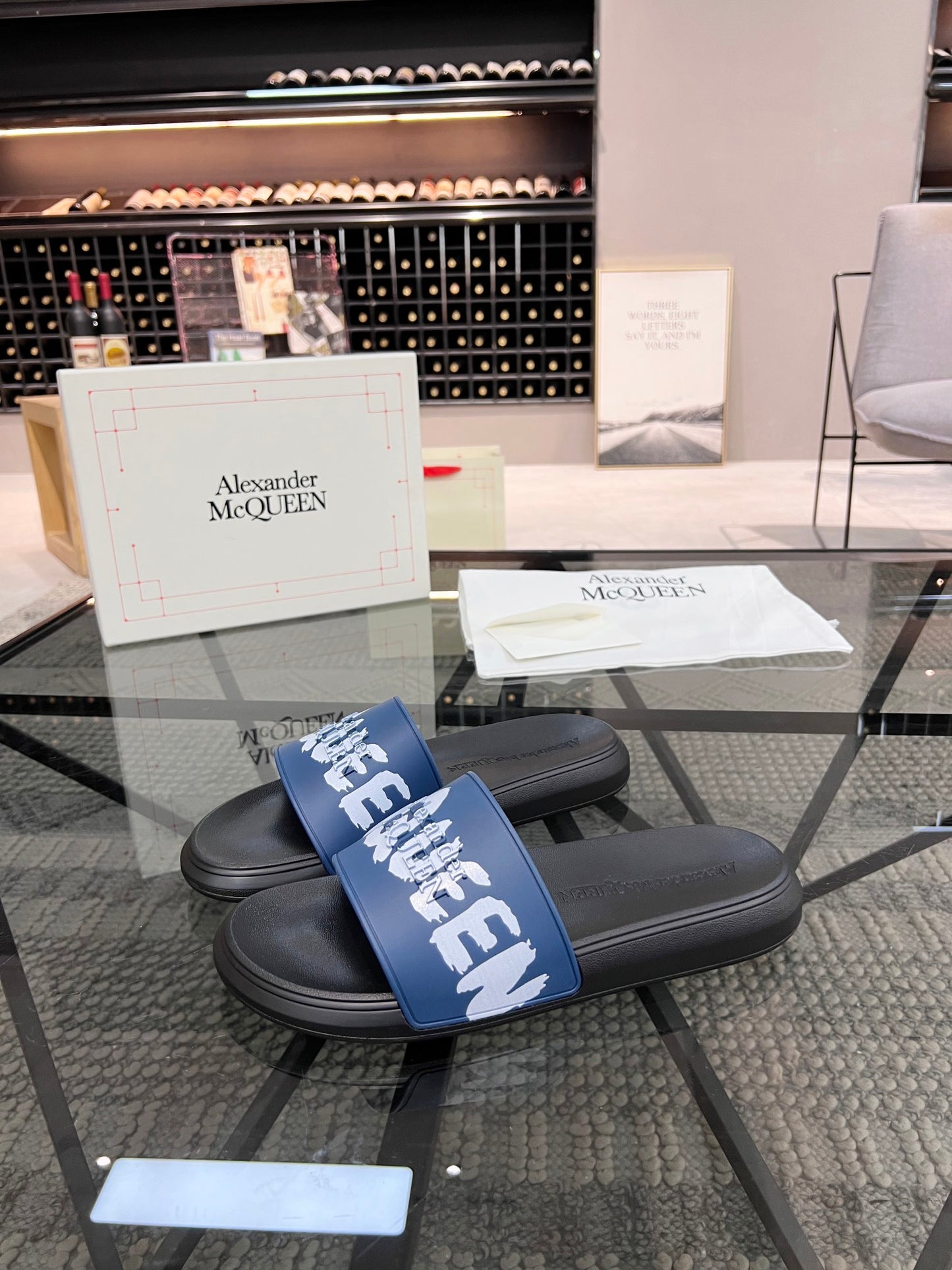 Alexander Mcqueen -055shores