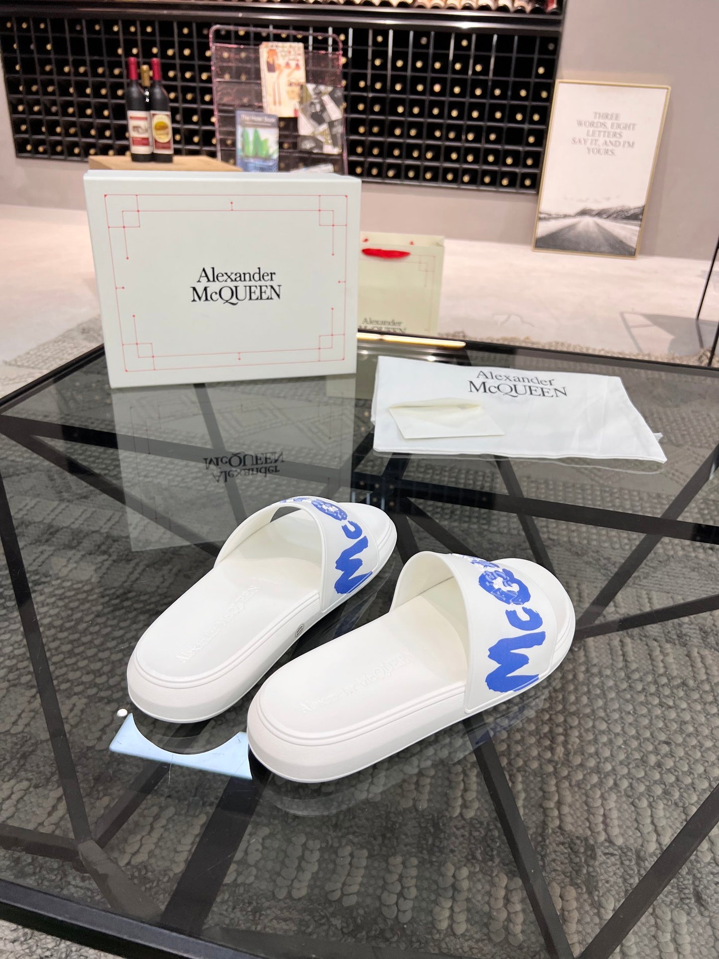 Alexander Mcqueen -056shores
