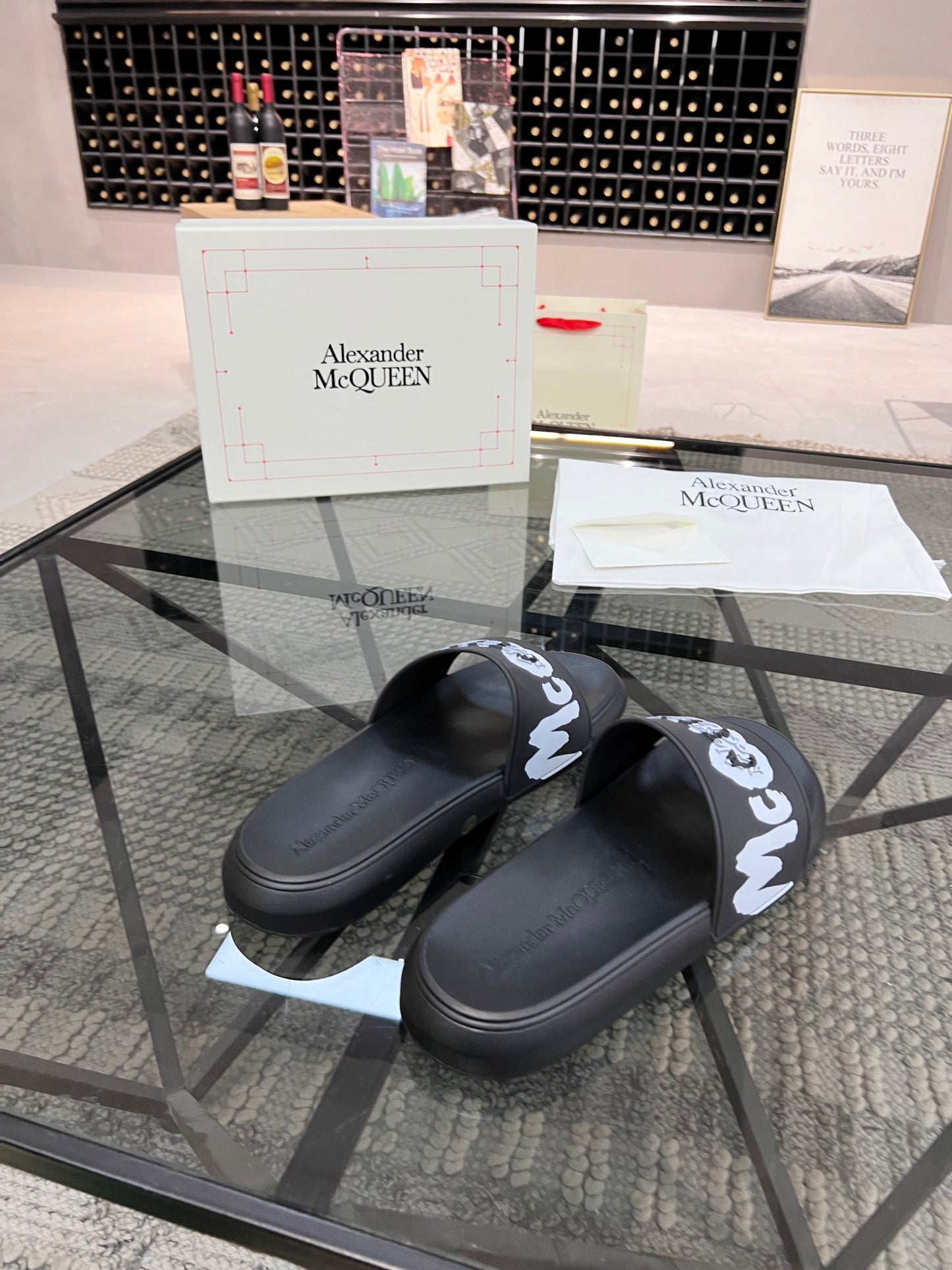 Alexander Mcqueen -057shores