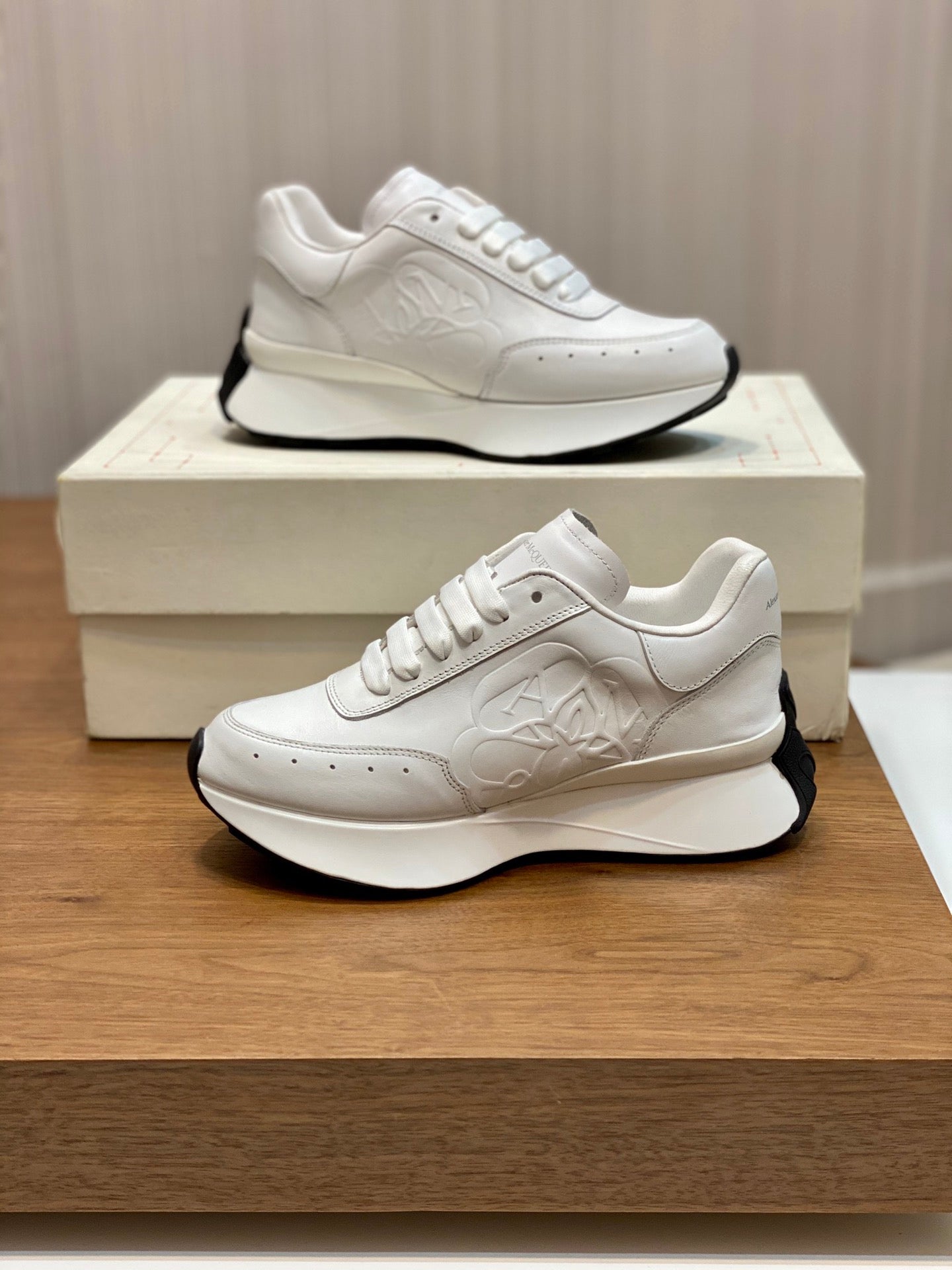 Alexander Mcqueen -064shores