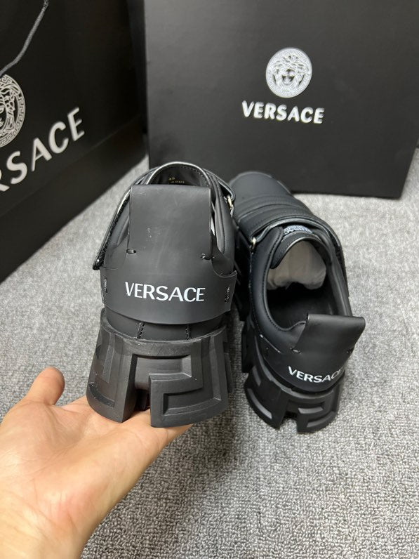 VERSACE-012Shoes