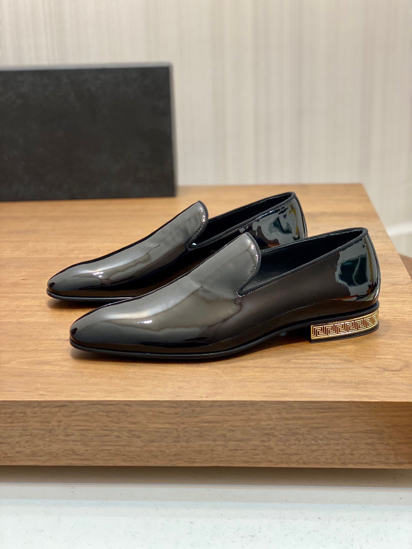 VERSACE-027Shoes