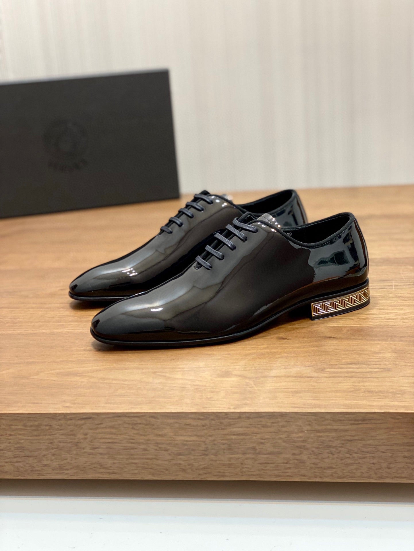 VERSACE-030Shoes