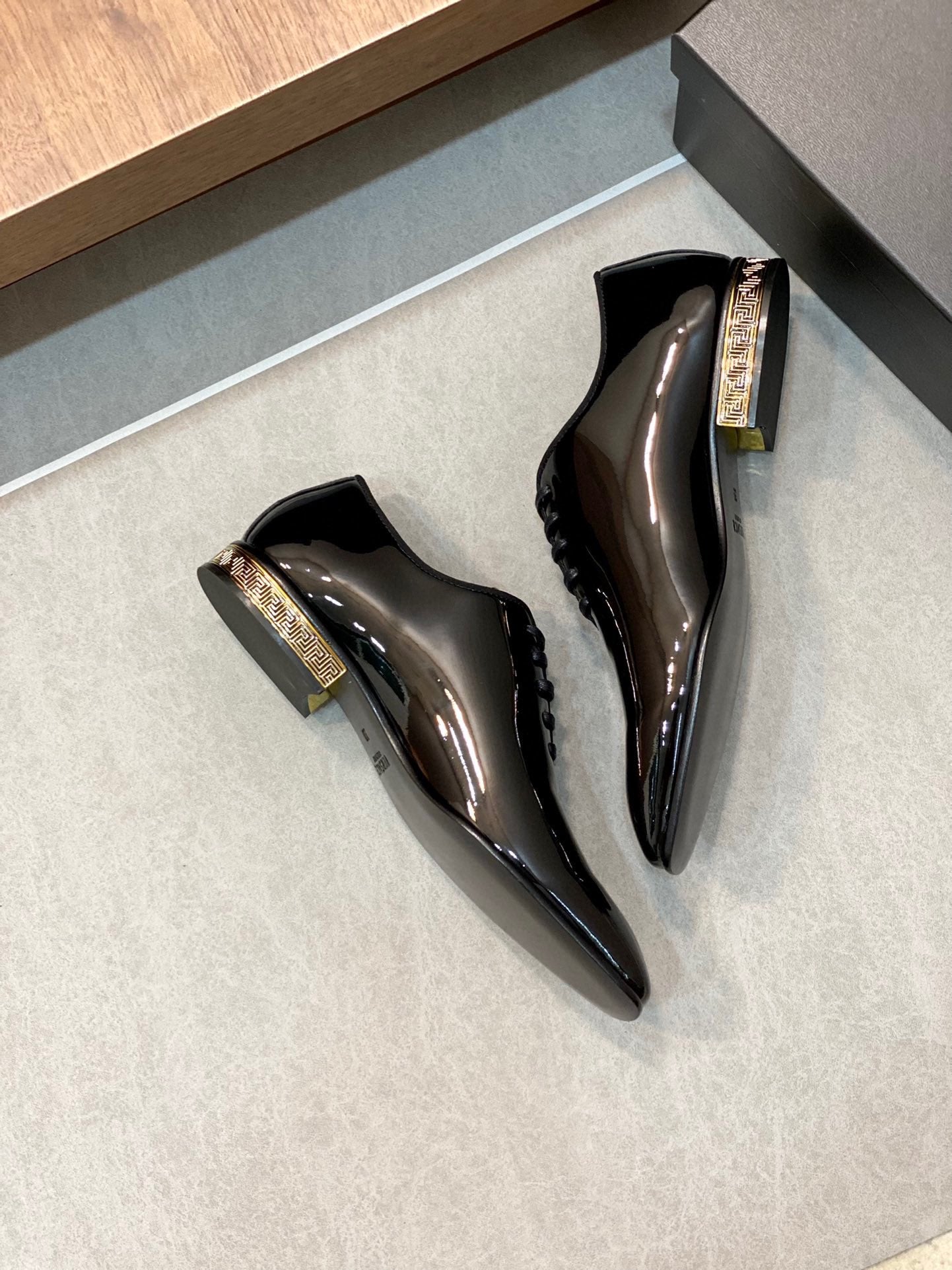 VERSACE-030Shoes