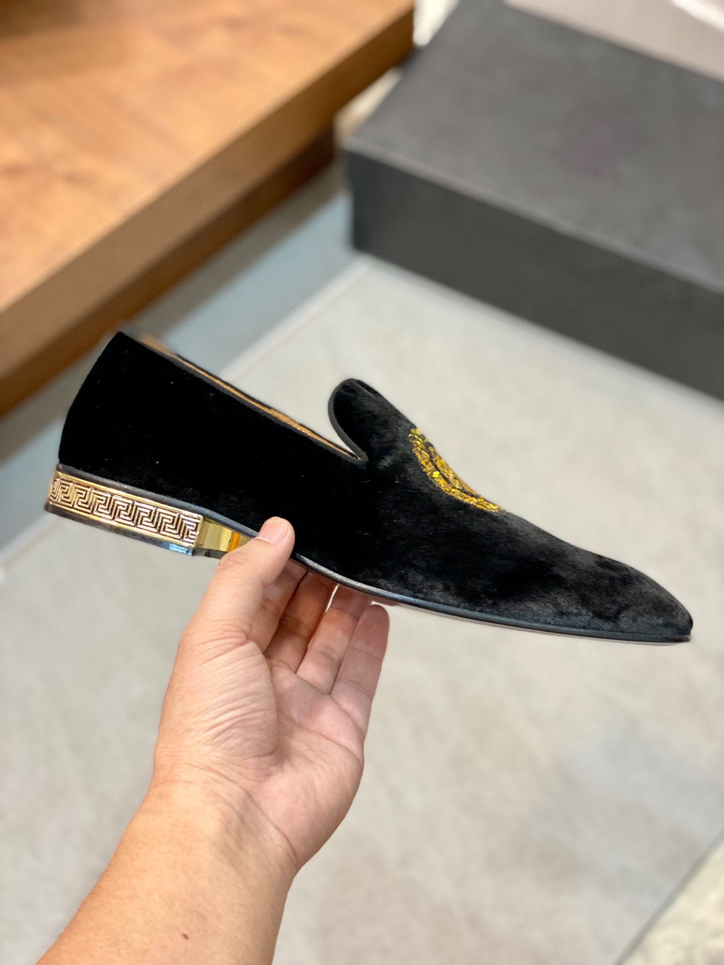 VERSACE-032Shoes