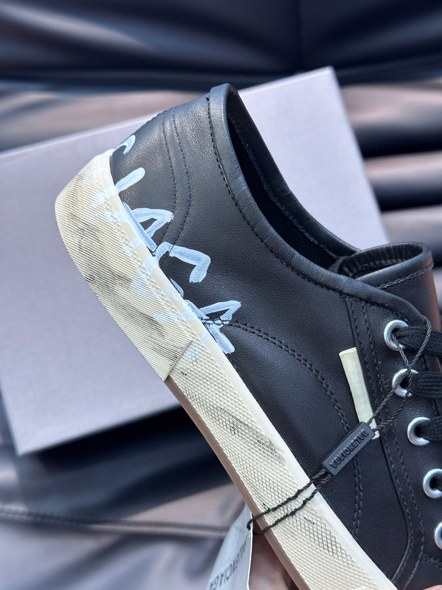 BALENCIAGA-104Shoes