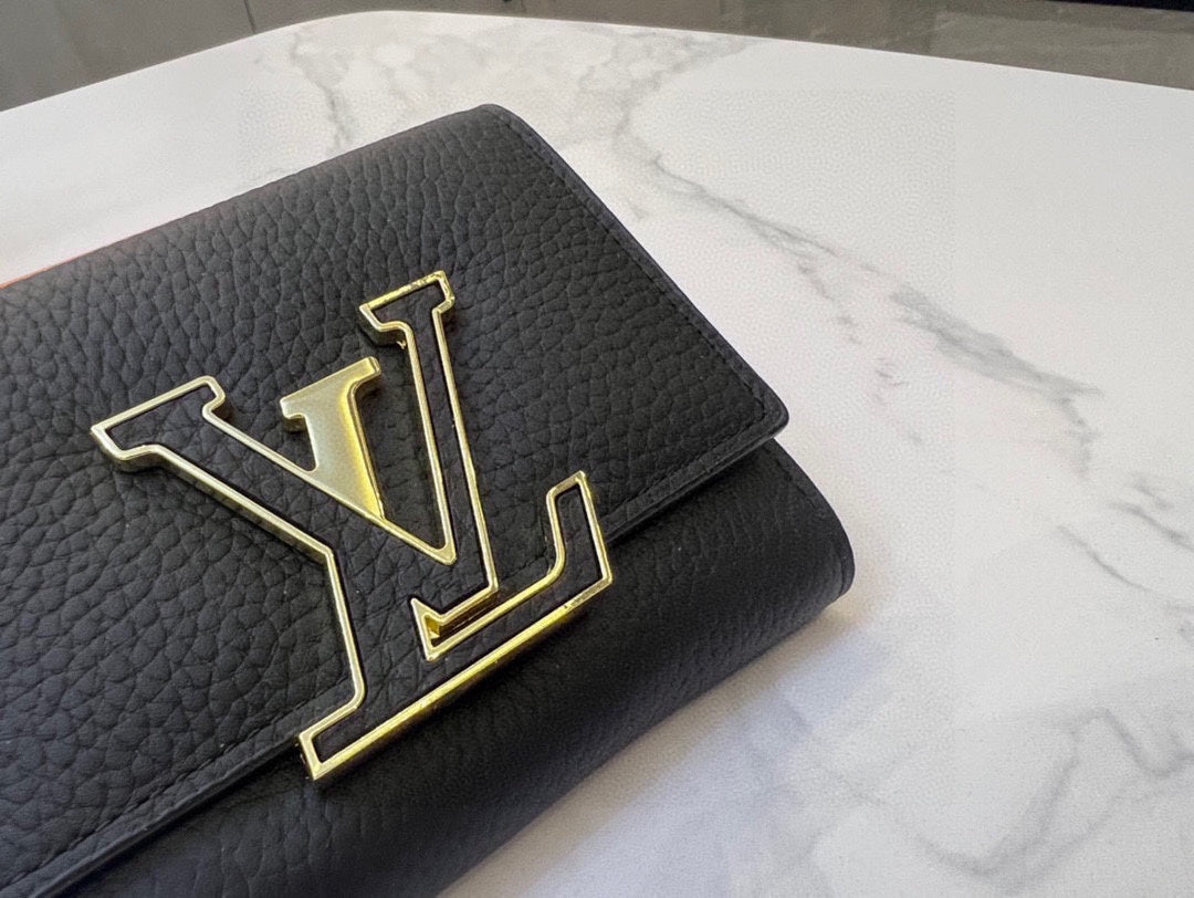 LV-002Wallet