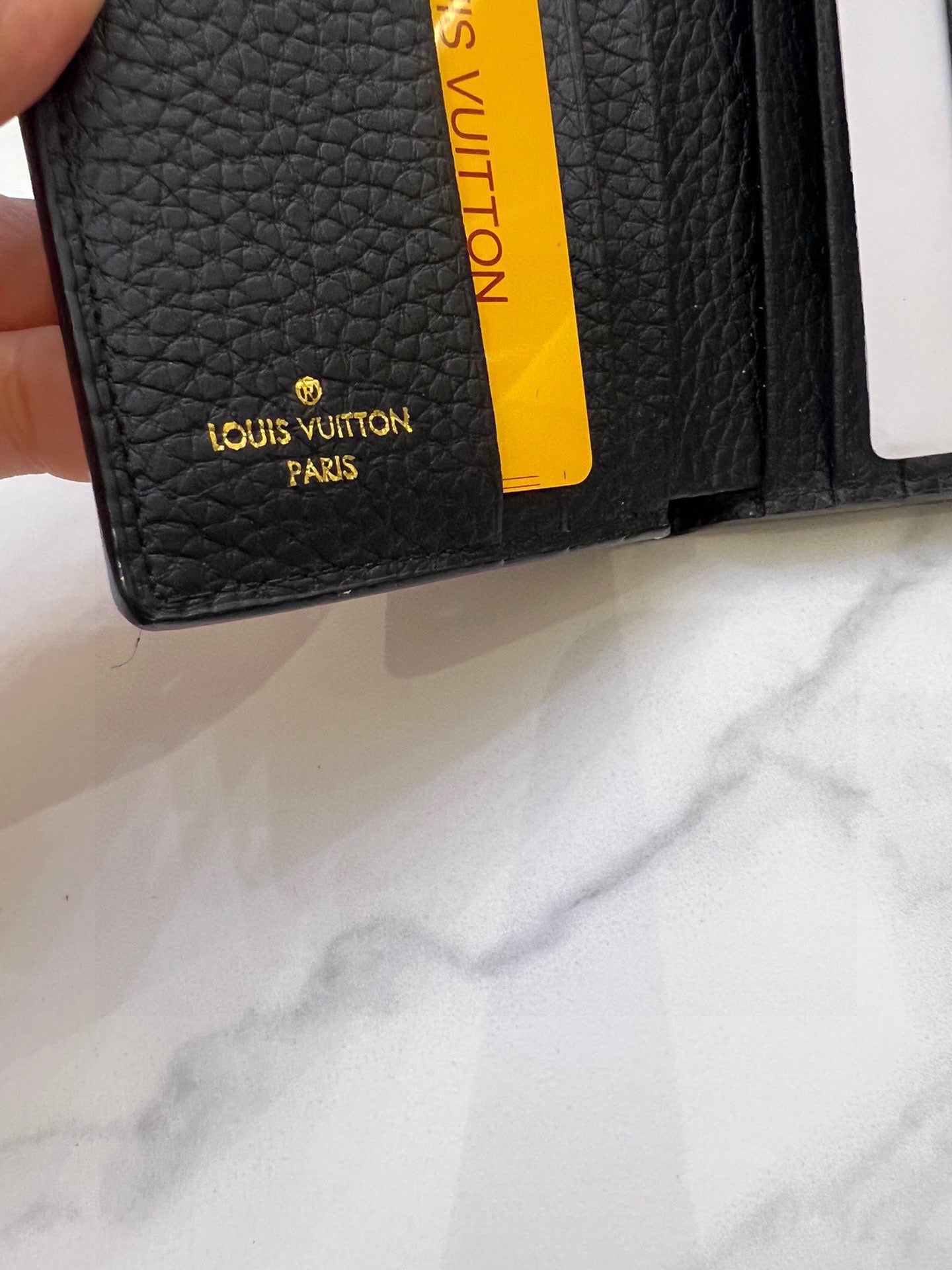 LV-002Wallet