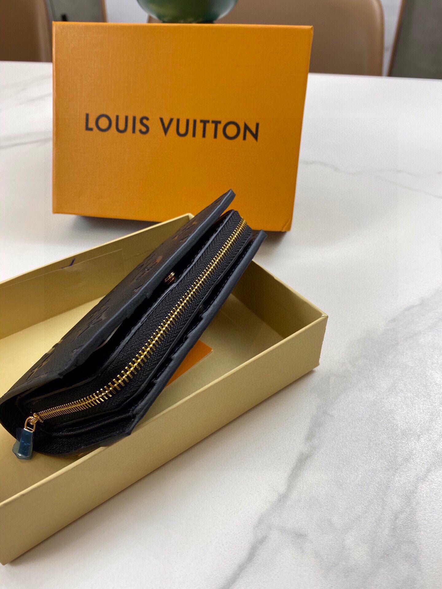 LV-006Wallet