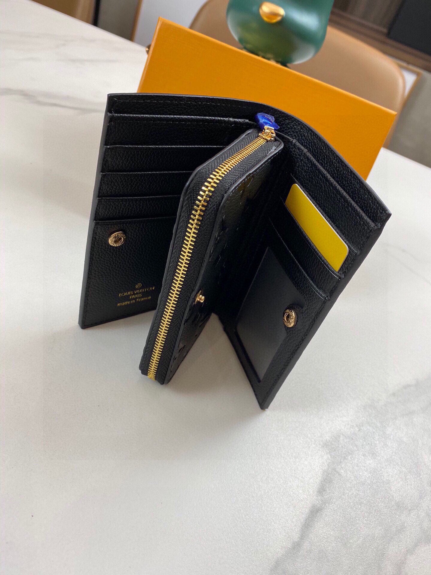 LV-006Wallet