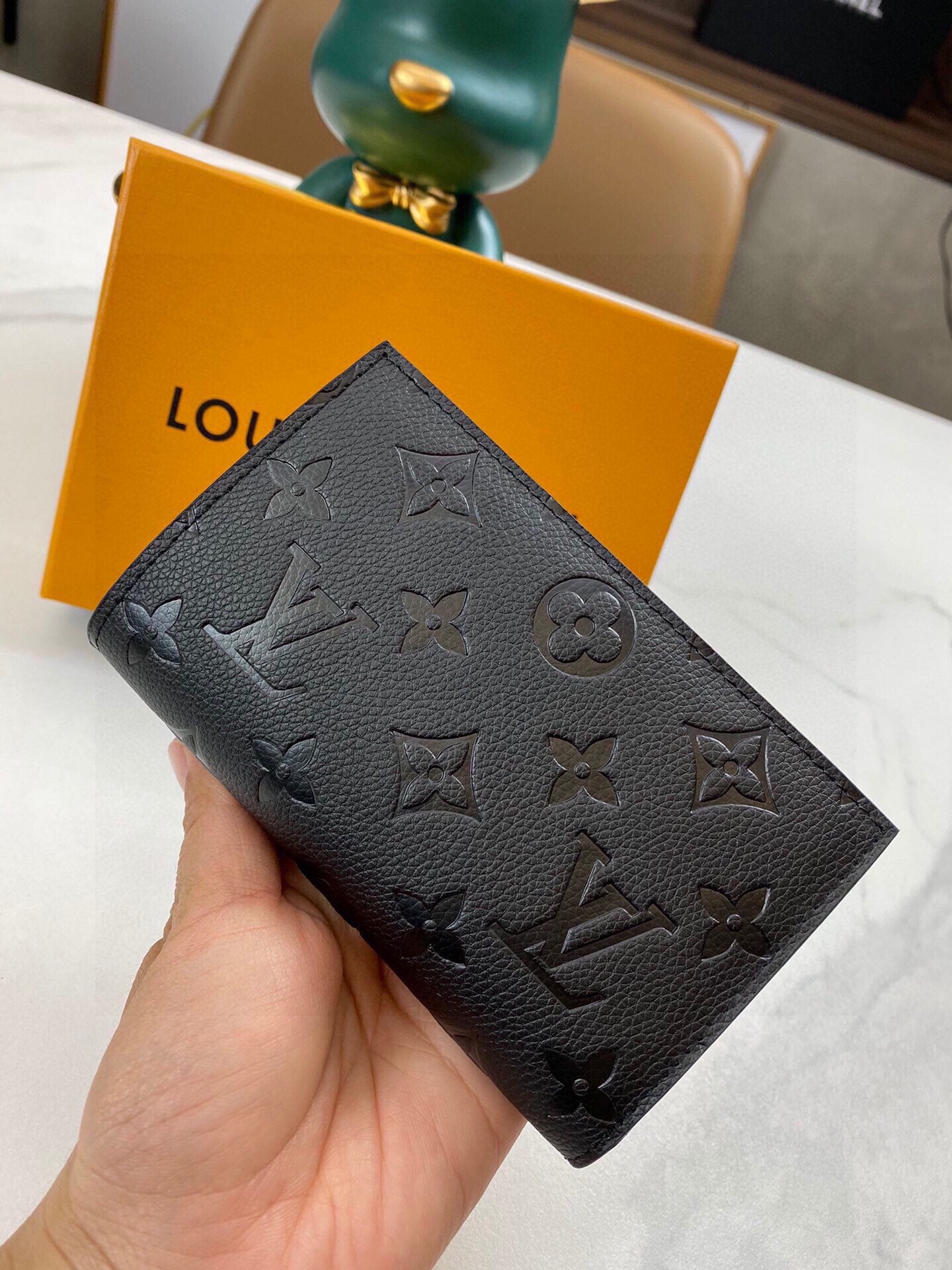 LV-006Wallet
