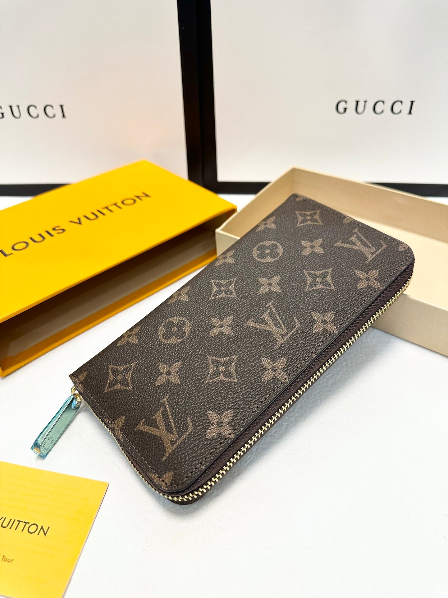 LV-007Wallet