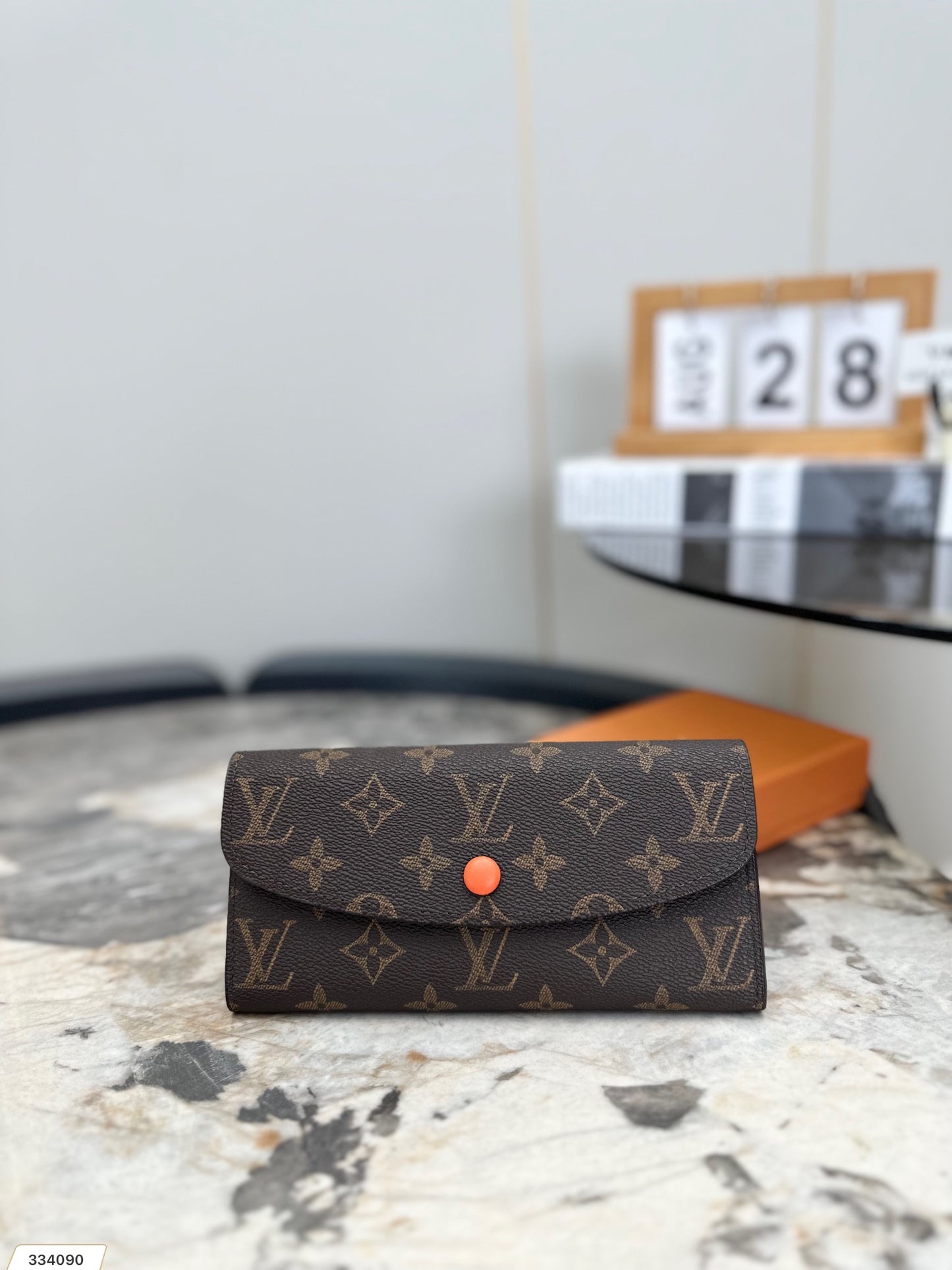 LV-008Wallet