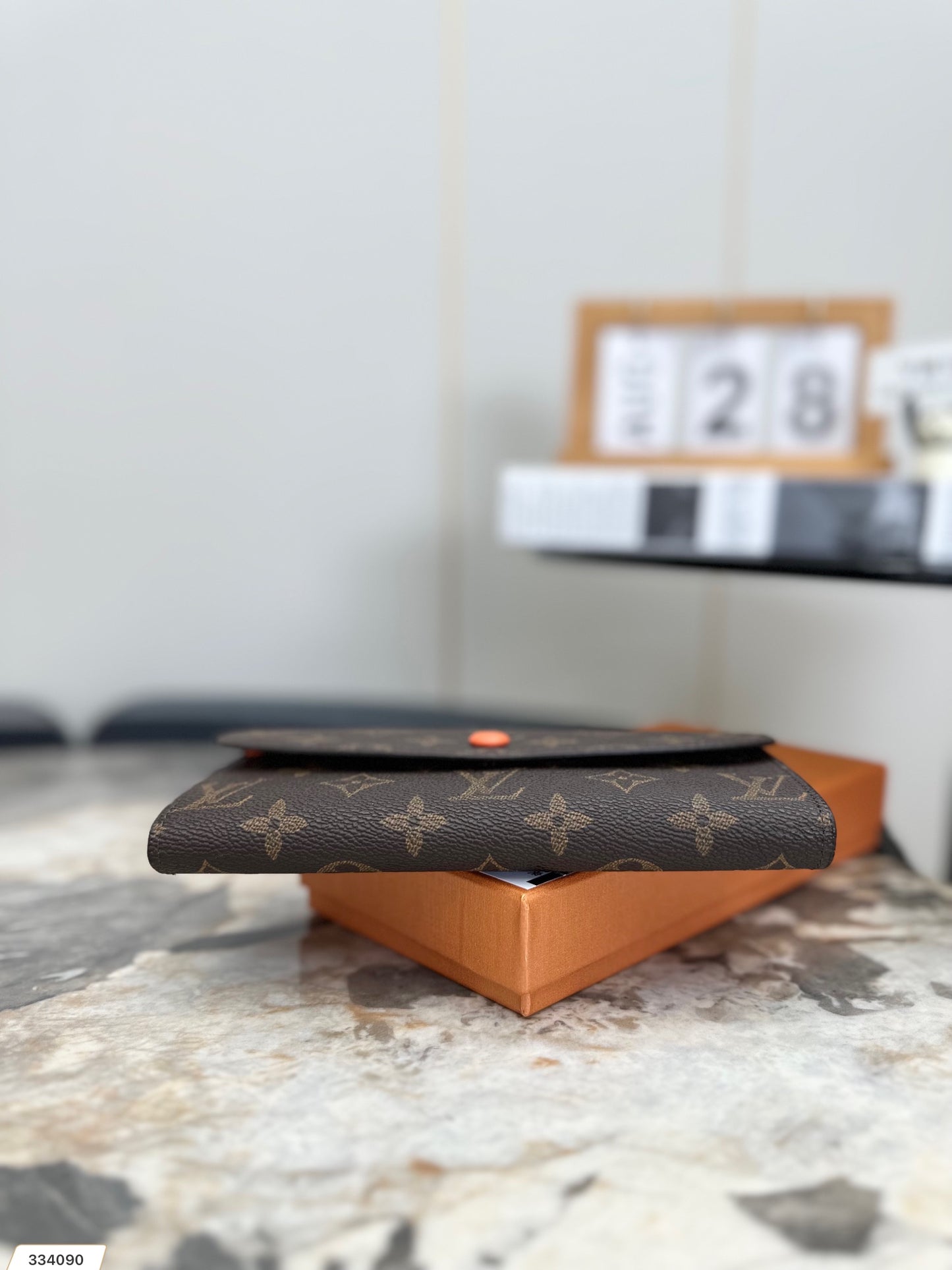 LV-008Wallet