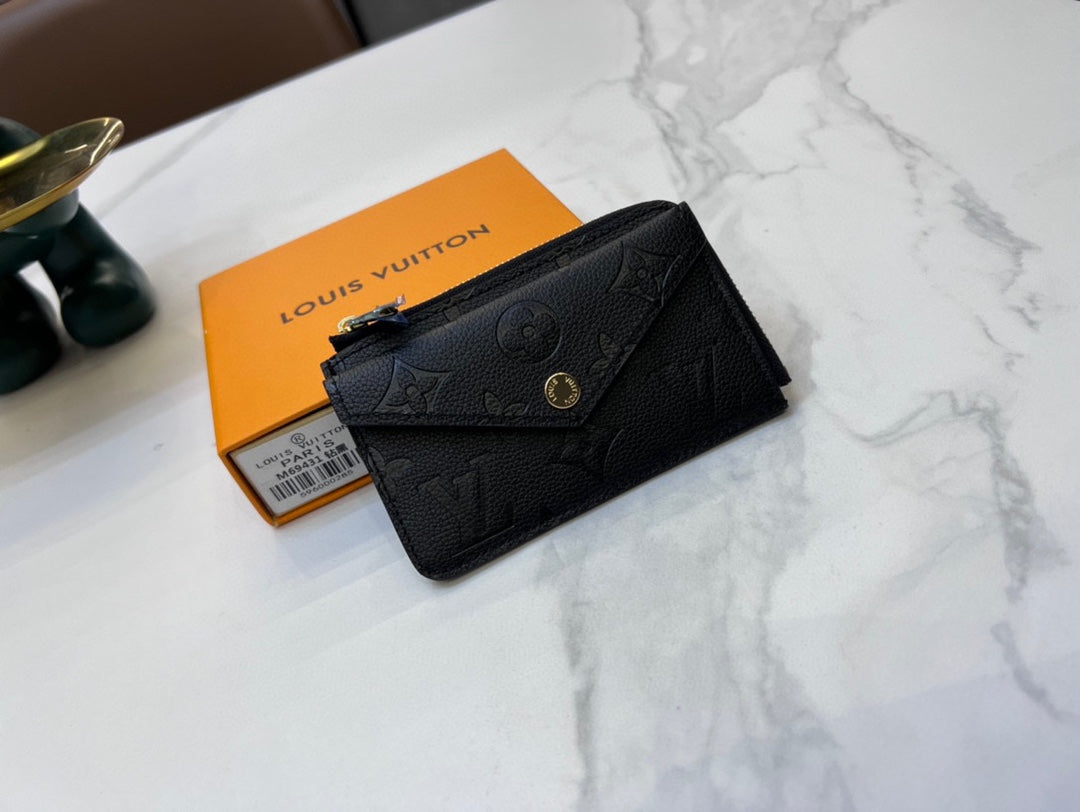 LV-011Wallet