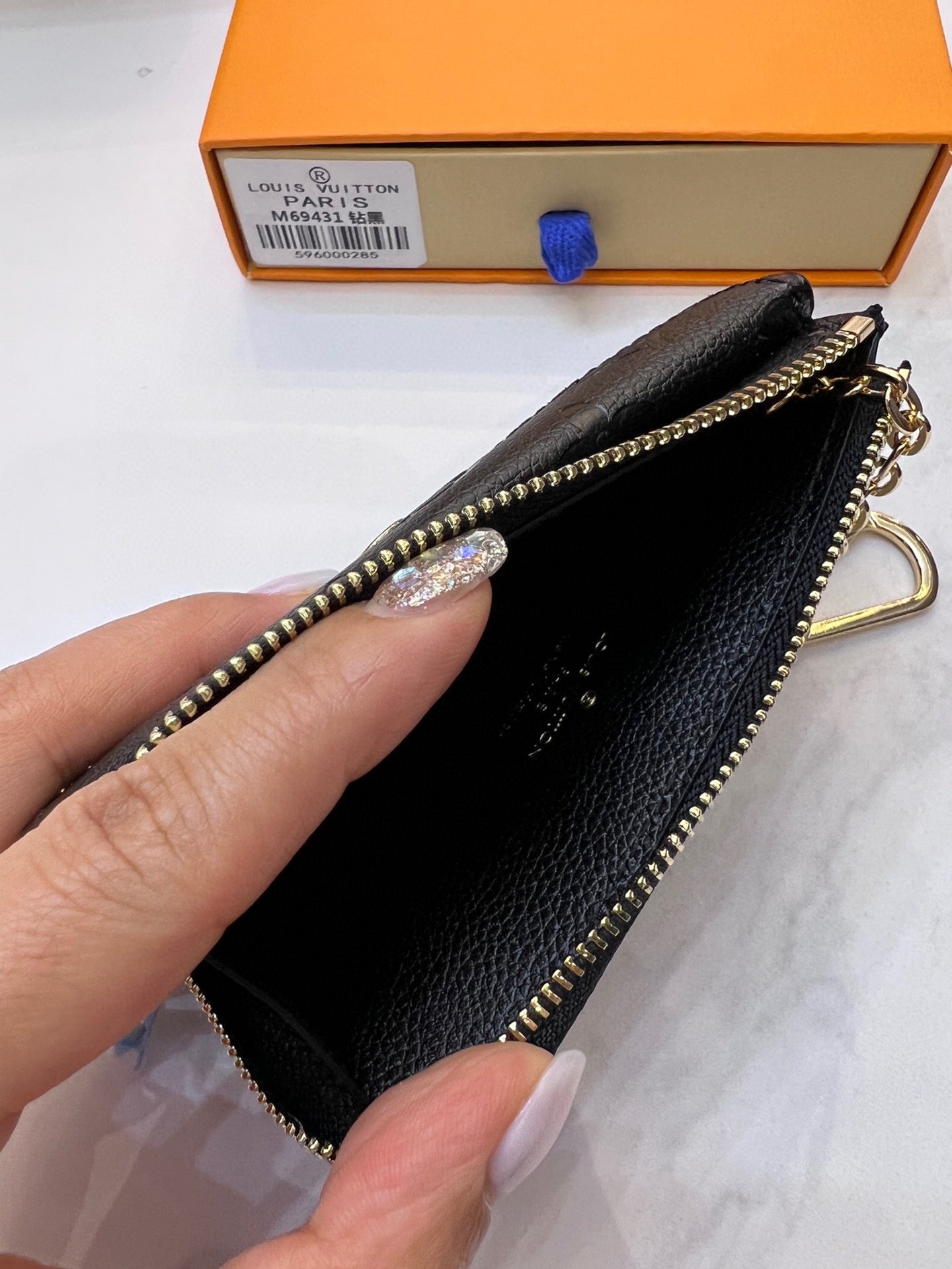 LV-011Wallet