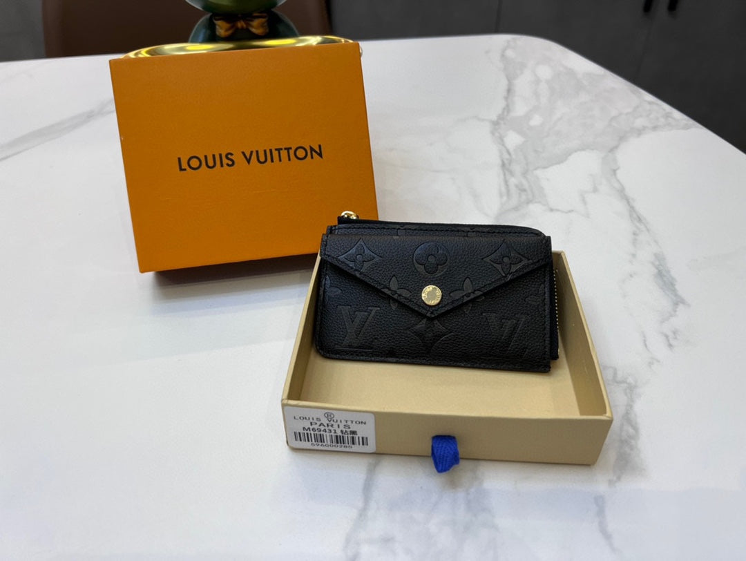 LV-011Wallet