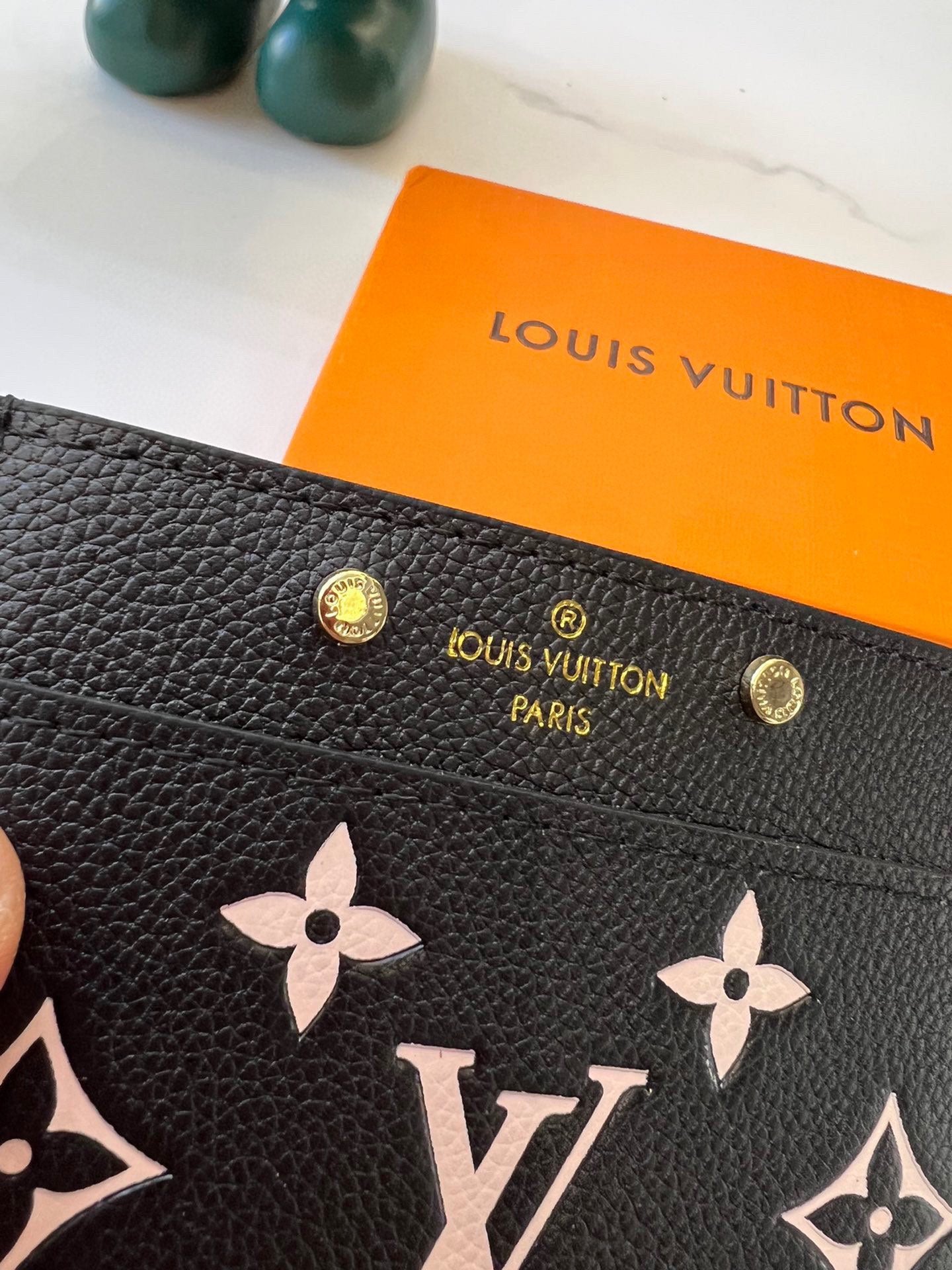 LV-012Wallet