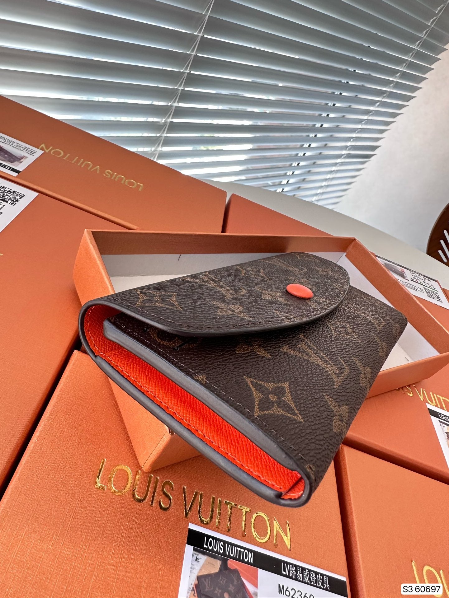 LV-014Wallet
