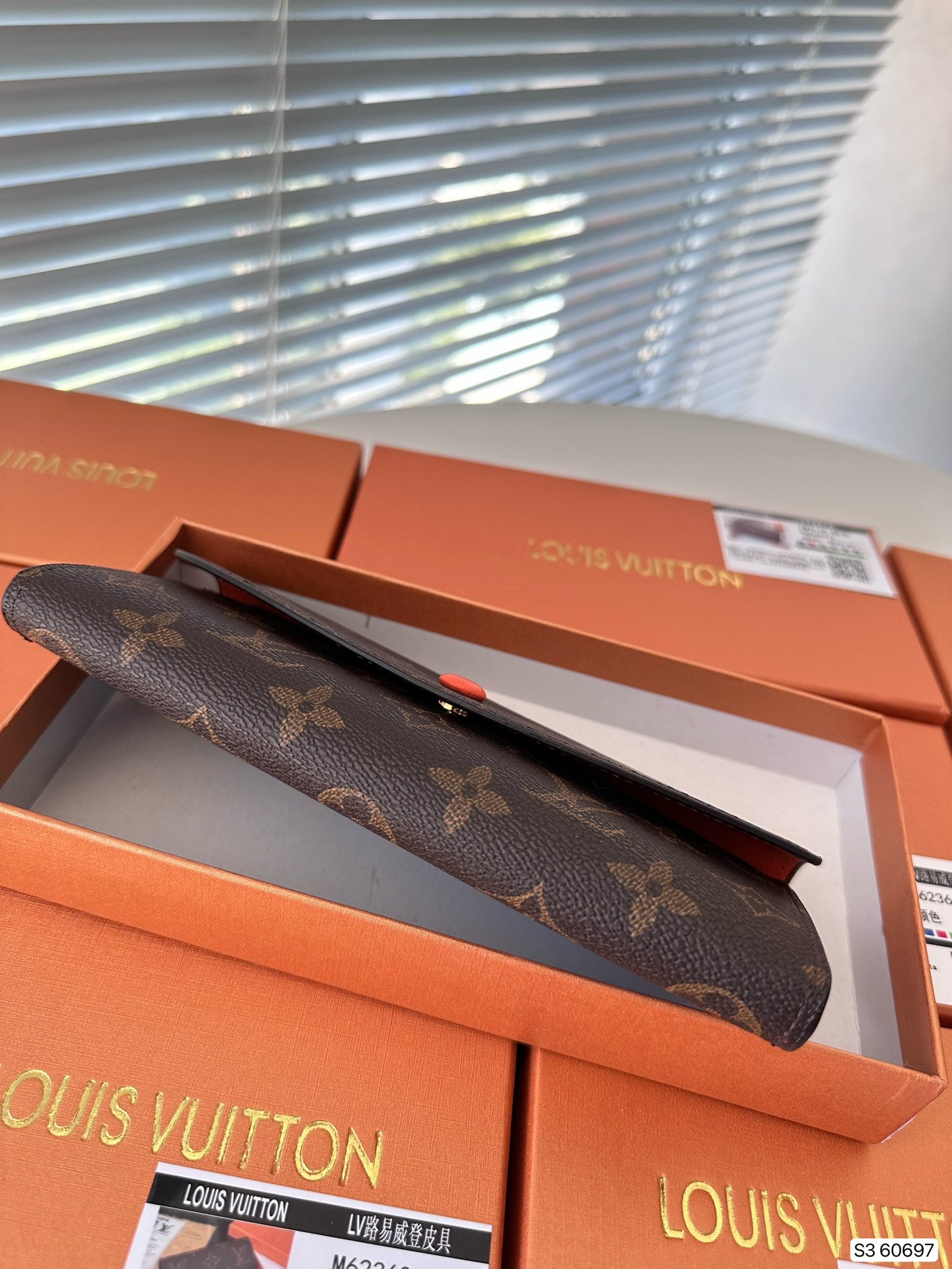 LV-014Wallet