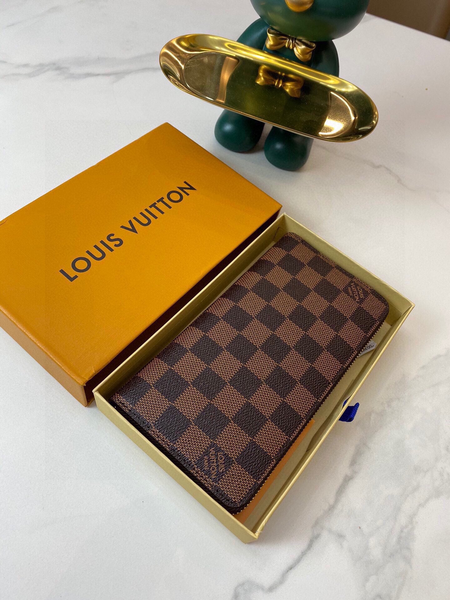 LV-023Wallet
