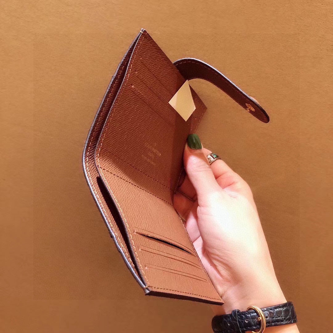 LV-024Wallet