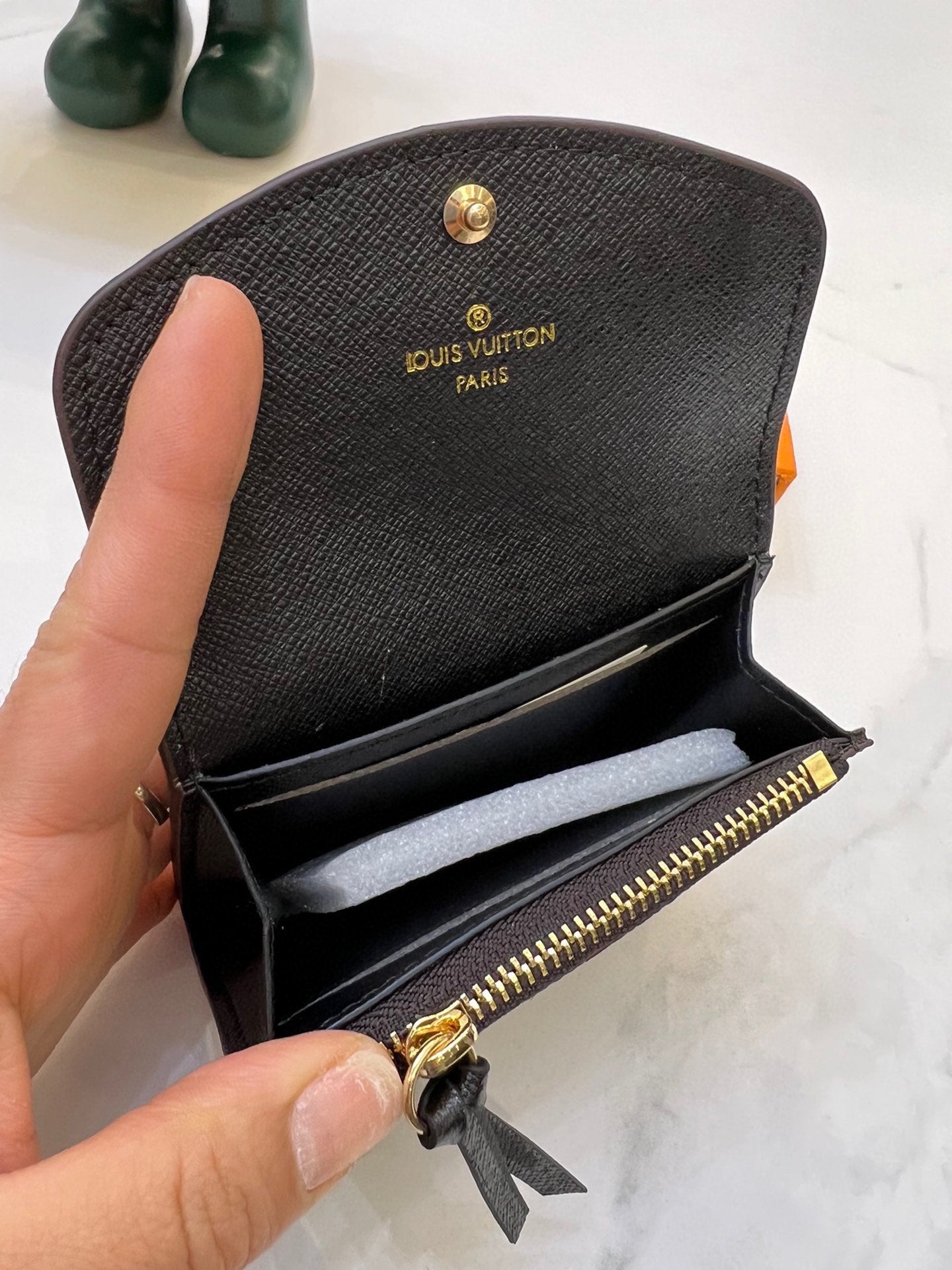 LV-032Wallet