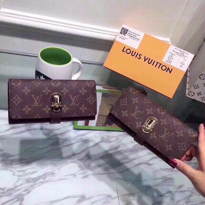 LV-034Wallet